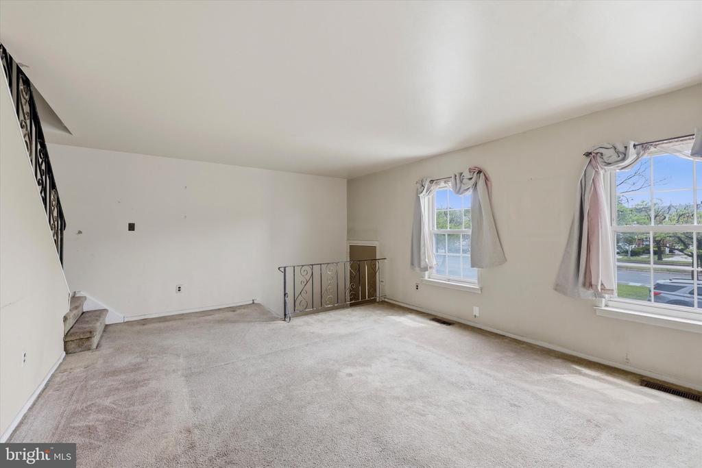 8135 LINDBERGH BOULEVARD