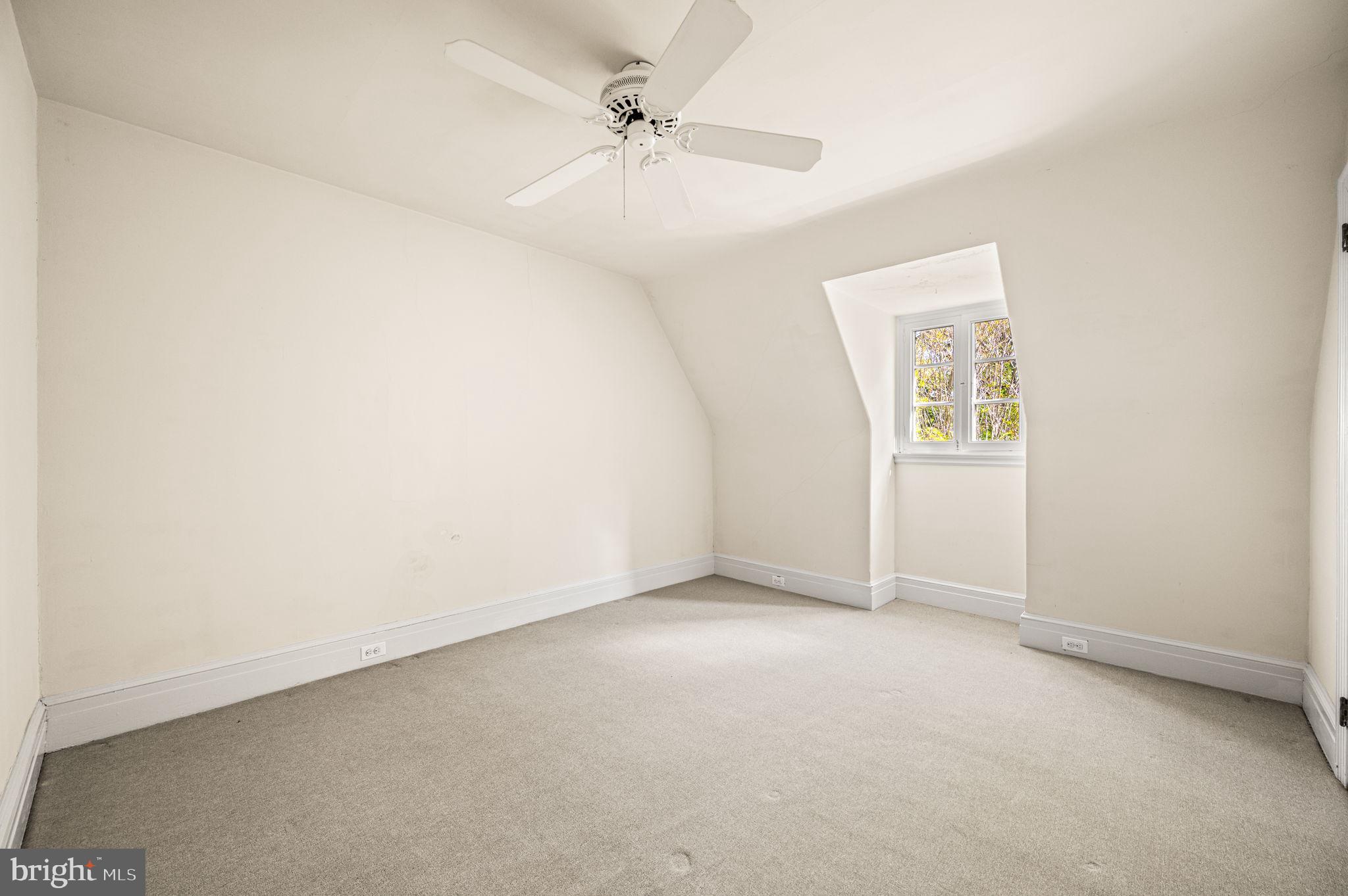 7700 LINCOLN DRIVE