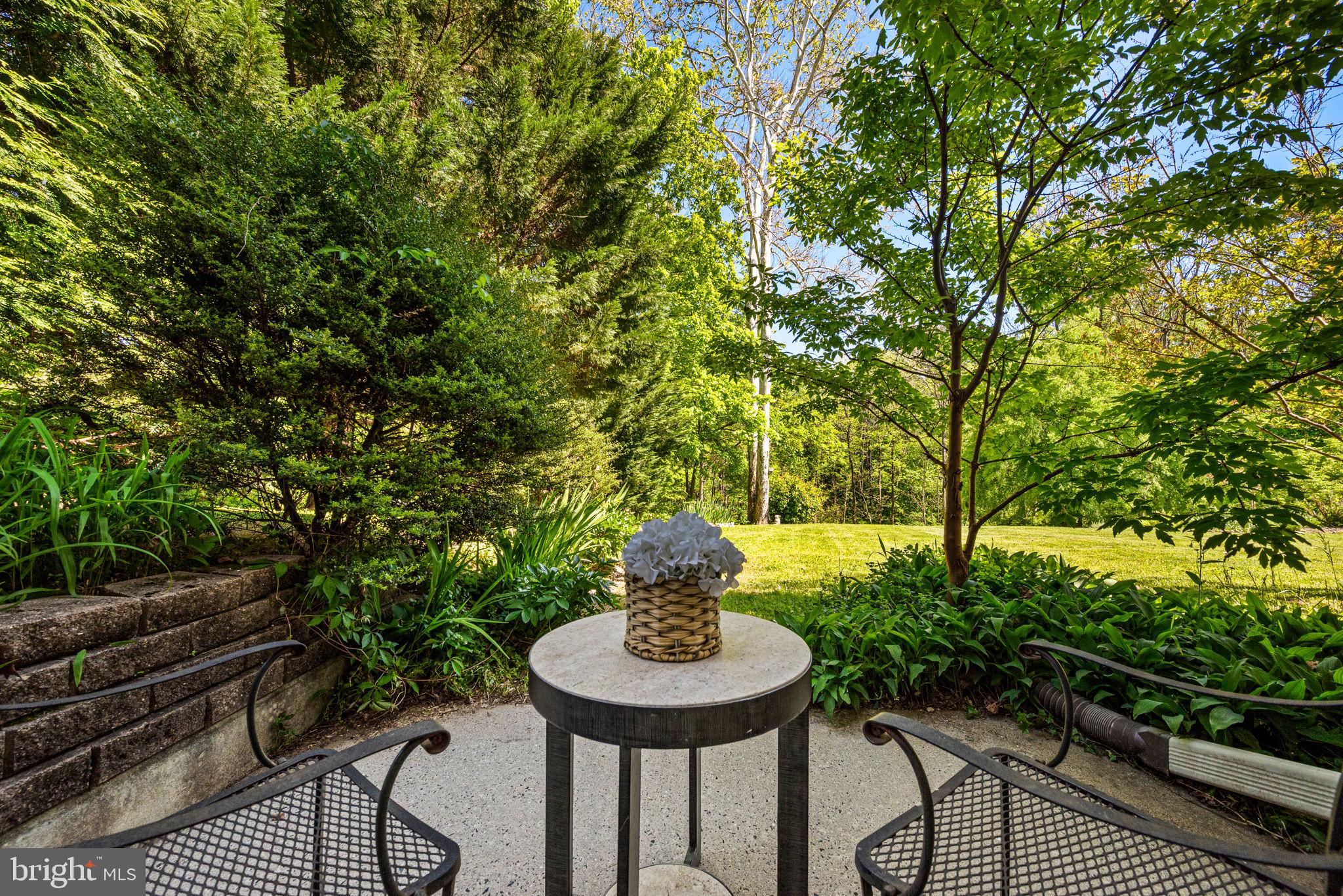 734 CORNELIA PLACE