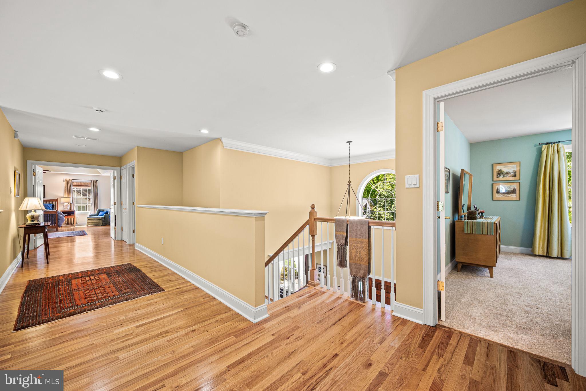 734 CORNELIA PLACE
