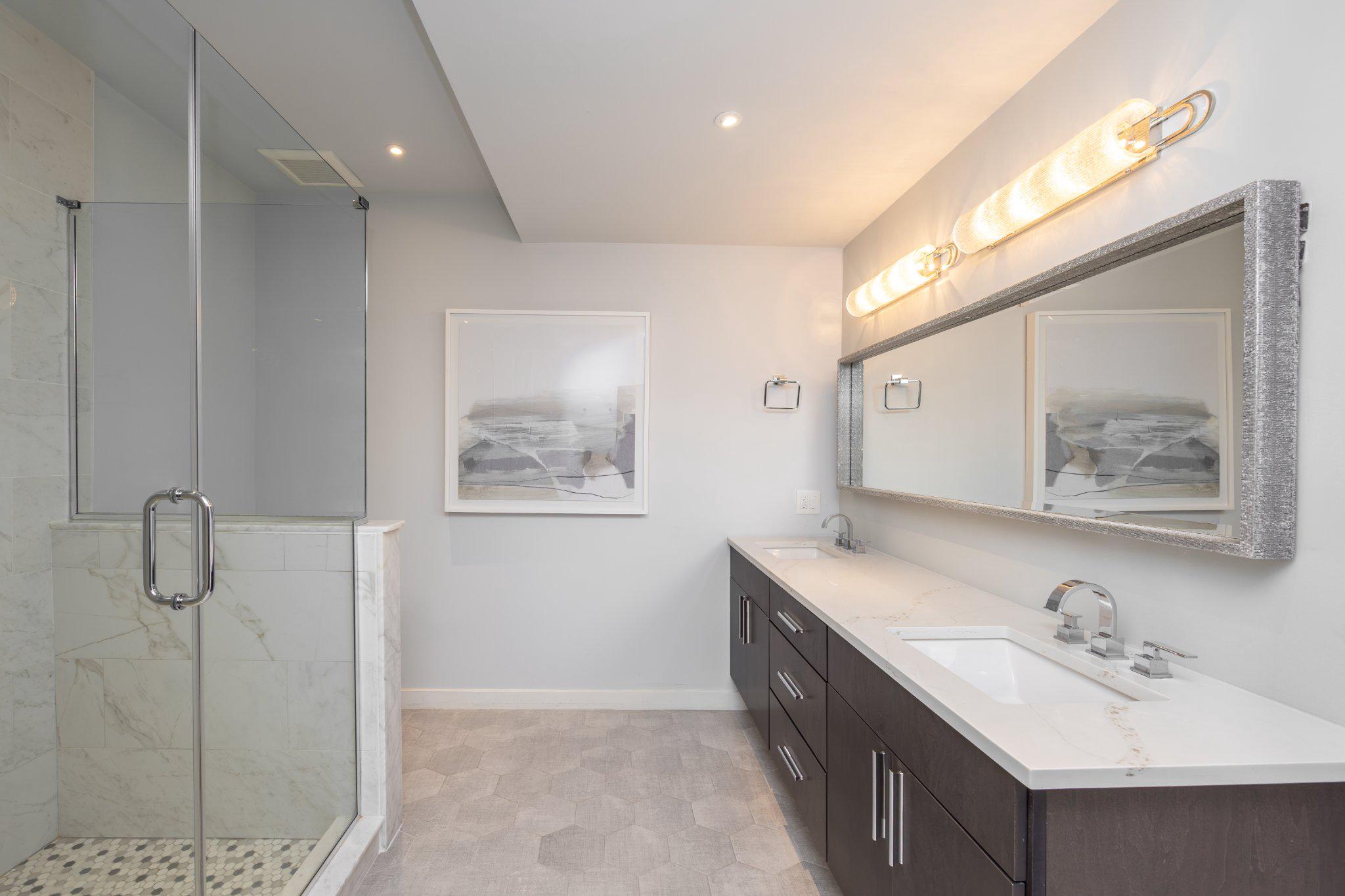 219-29 S 18TH STREET Unit: 308