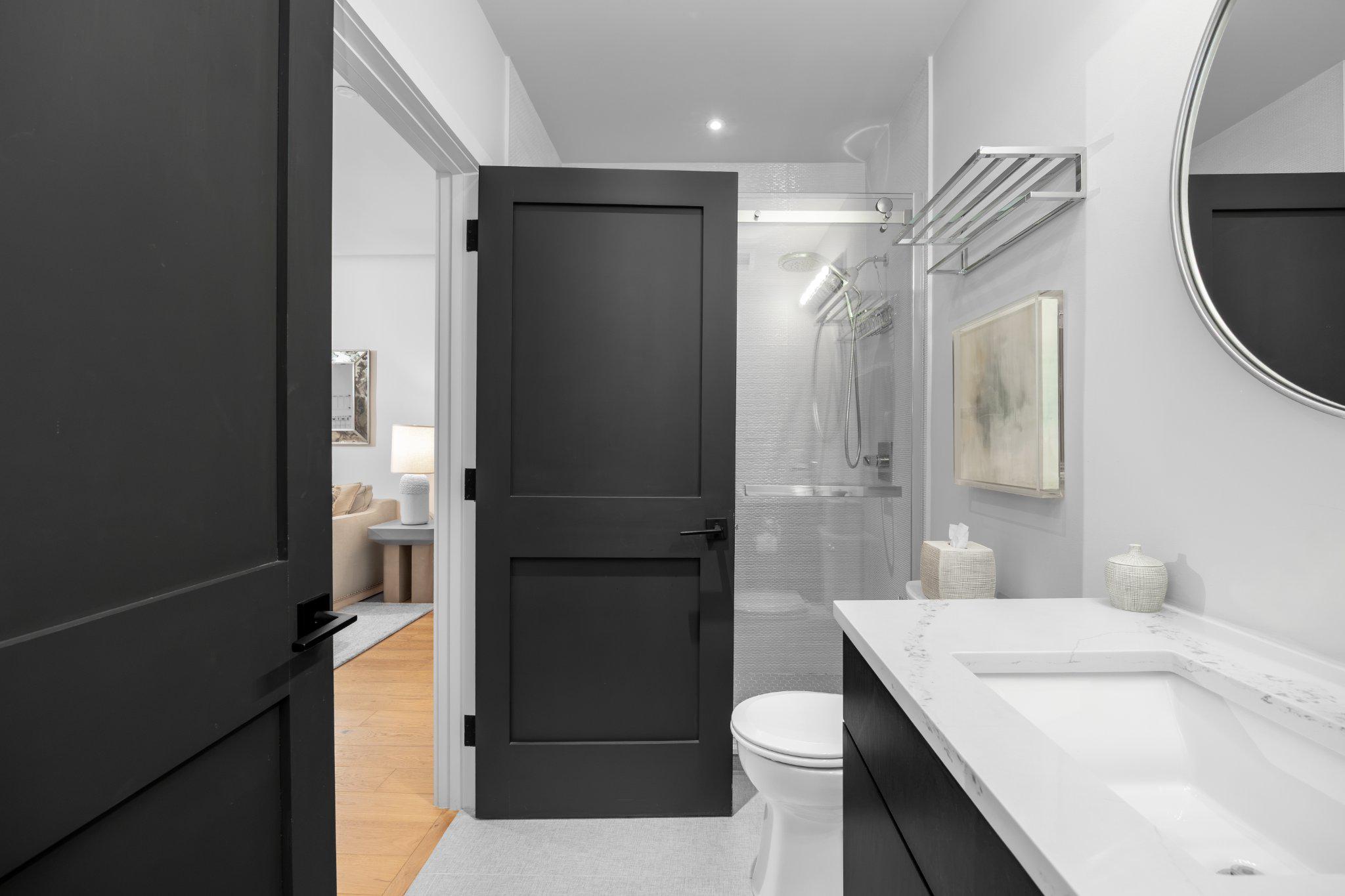 219-29 S 18TH STREET Unit: 308