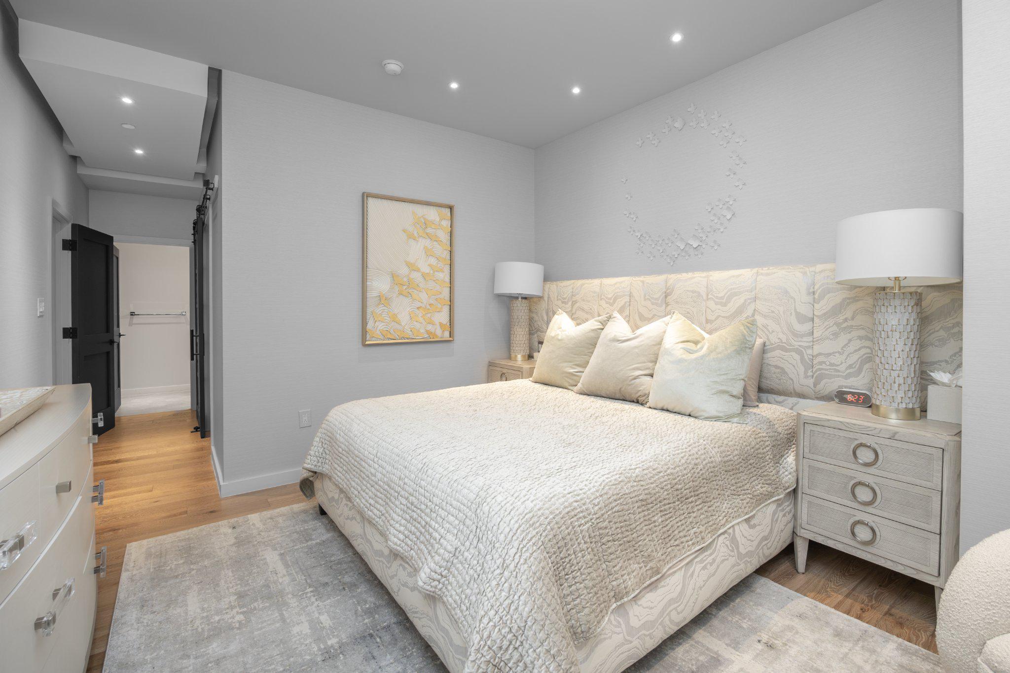 219-29 S 18TH STREET Unit: 308