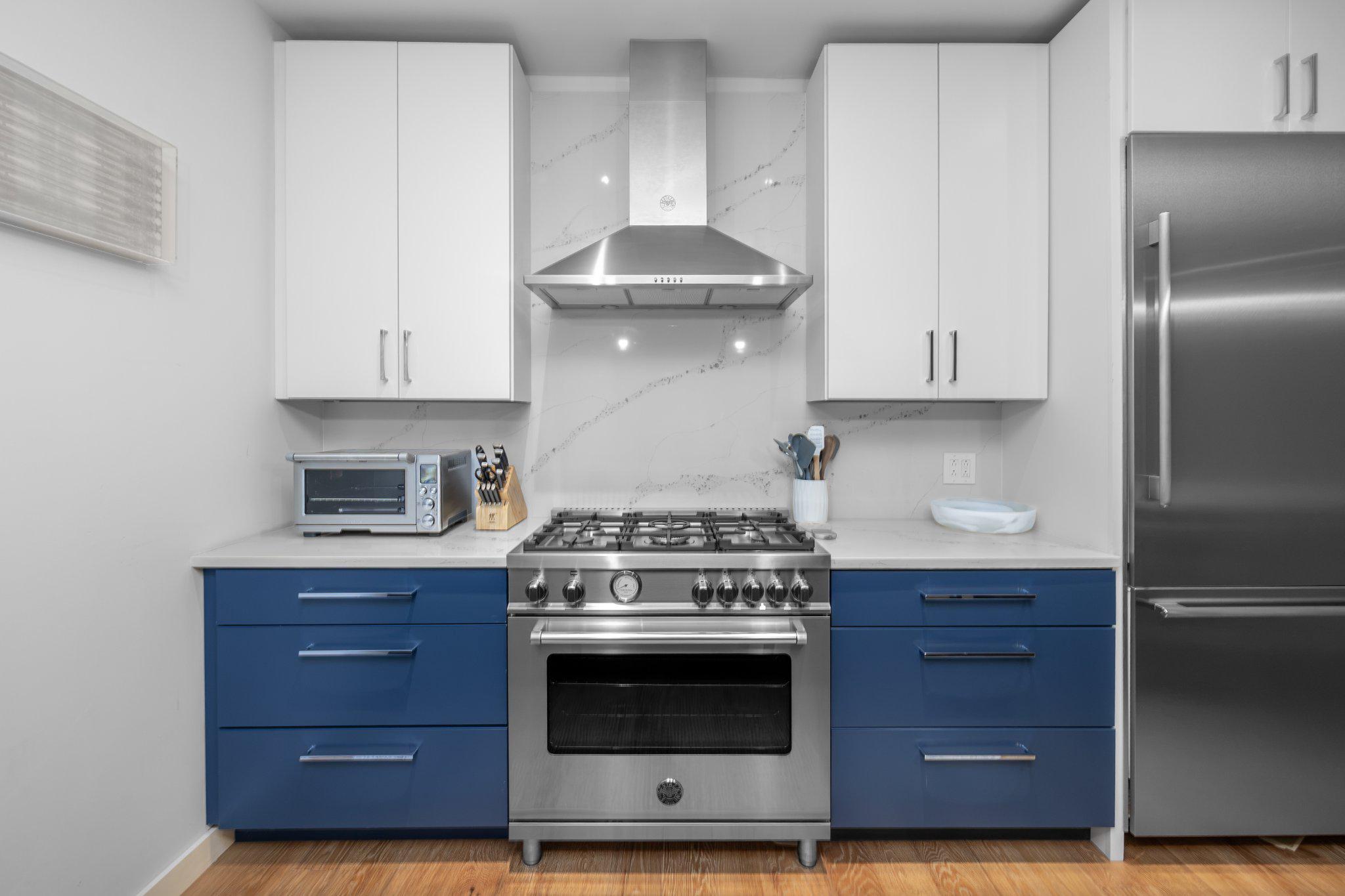 219-29 S 18TH STREET Unit: 308