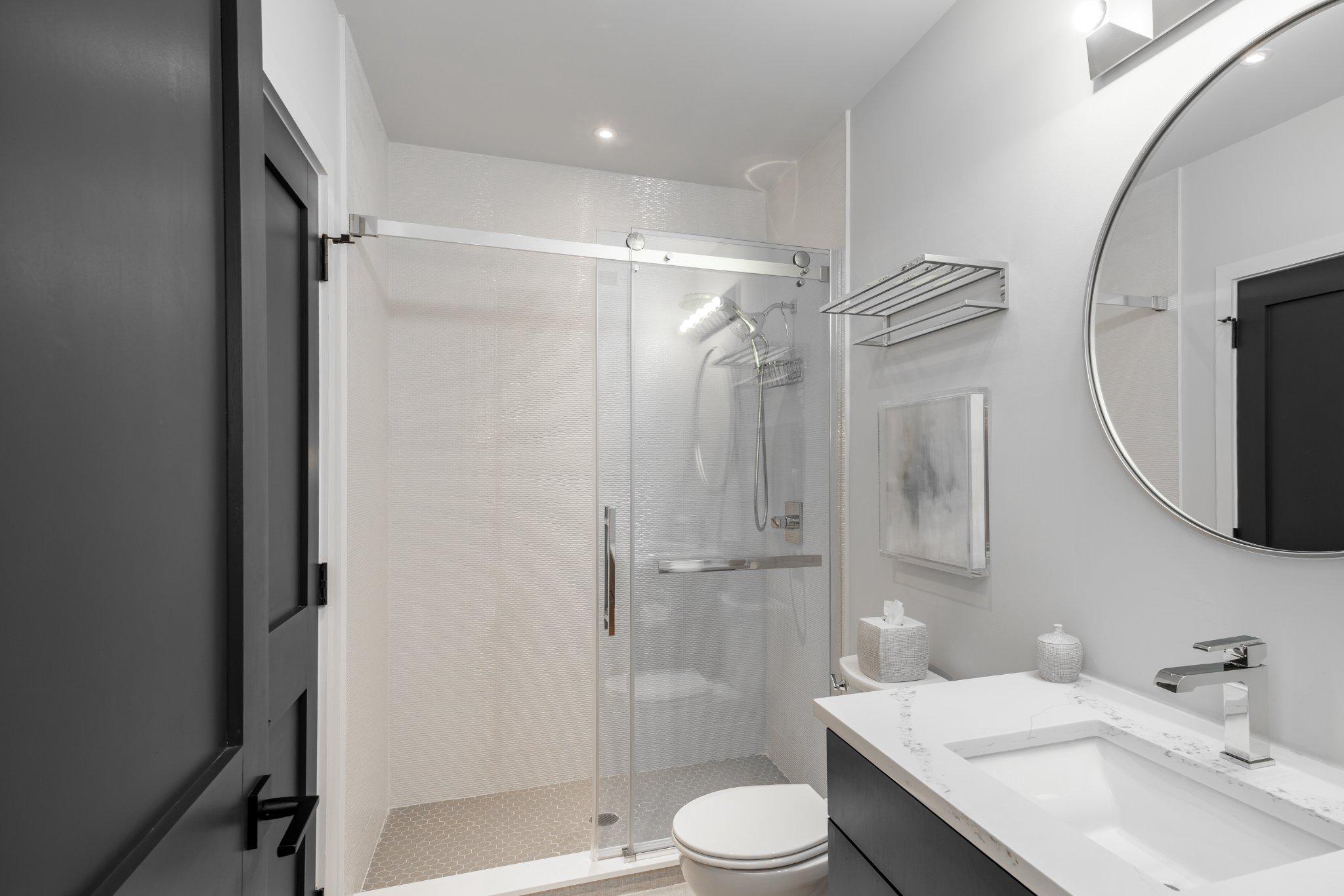 219-29 S 18TH STREET Unit: 308