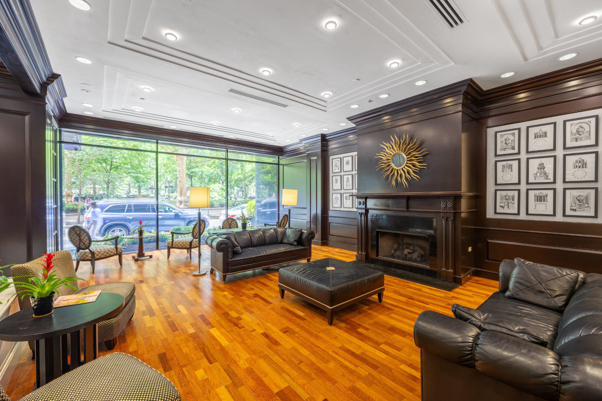 219-29 S 18TH STREET Unit: 308
