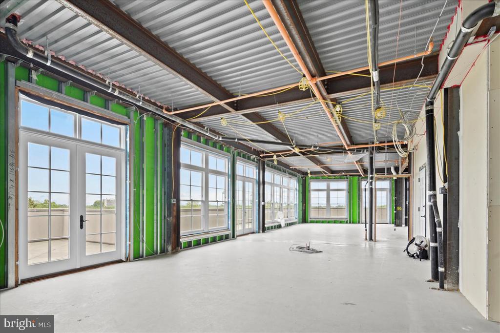 1 W HARTWELL LANE Unit: PH1