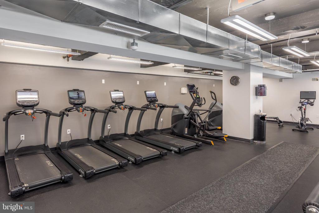 219-29 S 18TH STREET Unit: 308