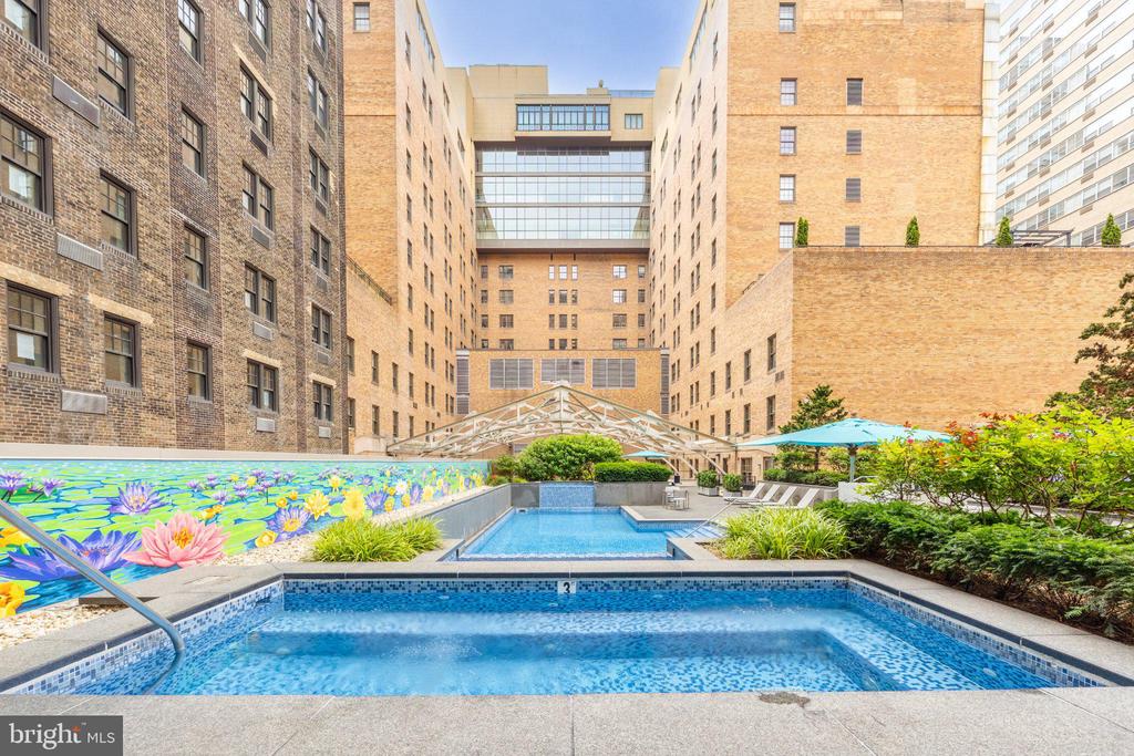 219-29 S 18TH STREET Unit: 308