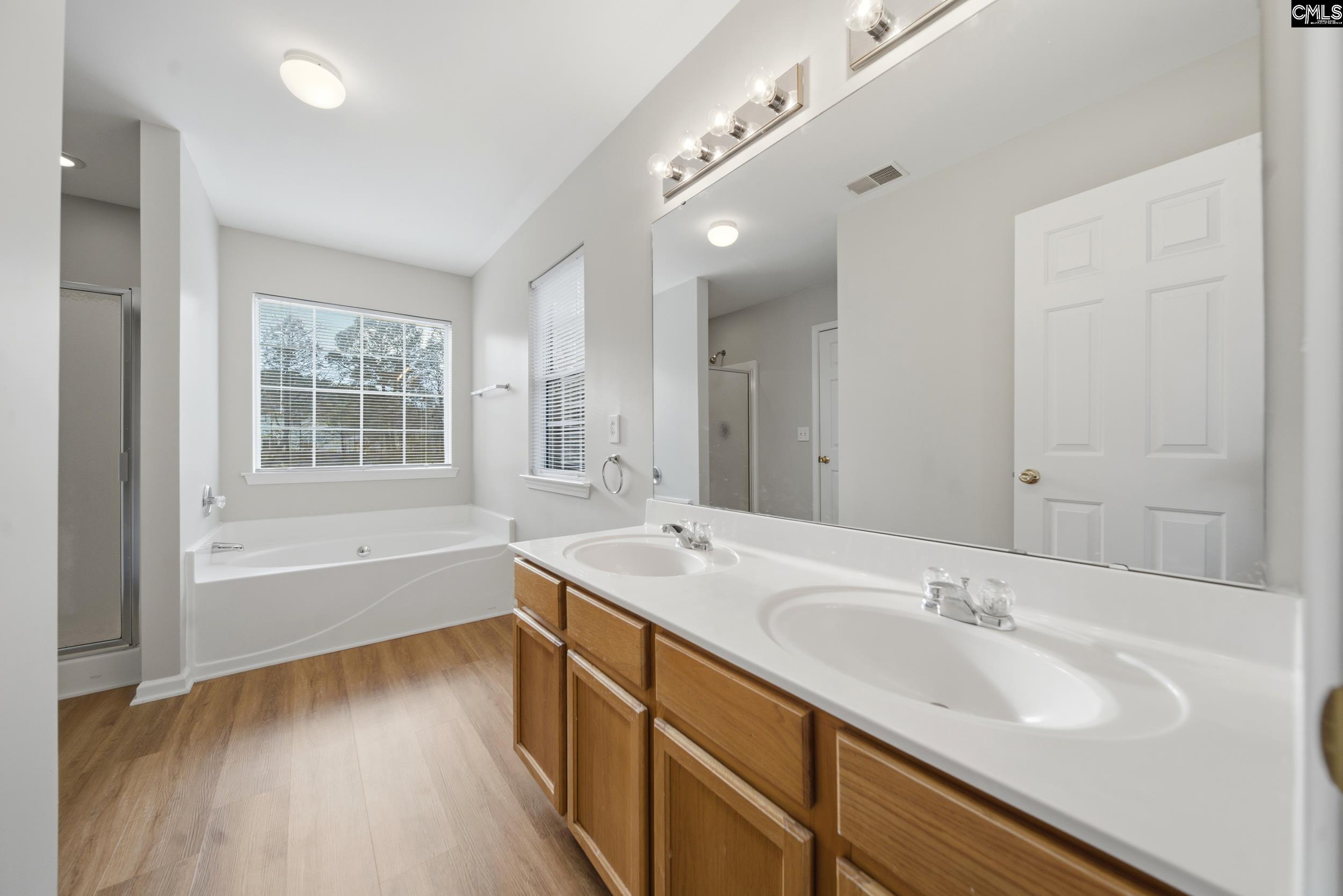 18 White Clover Court