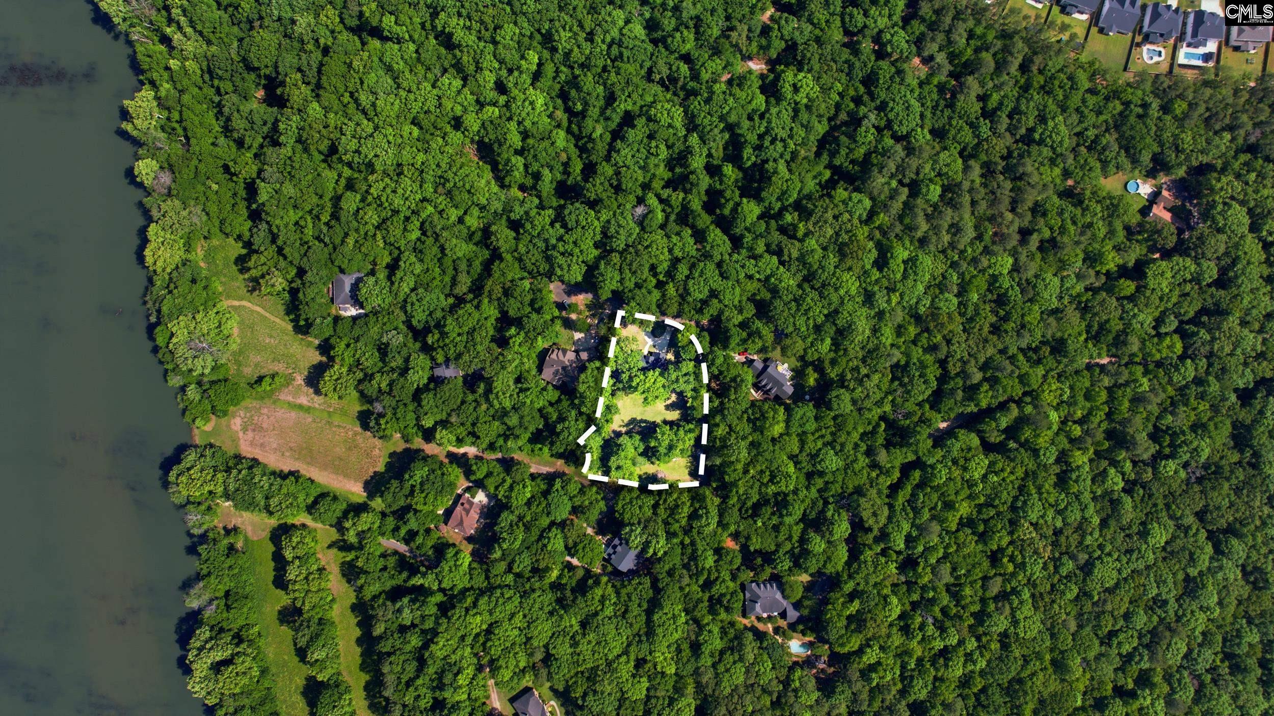 1 Broad Bluff Court