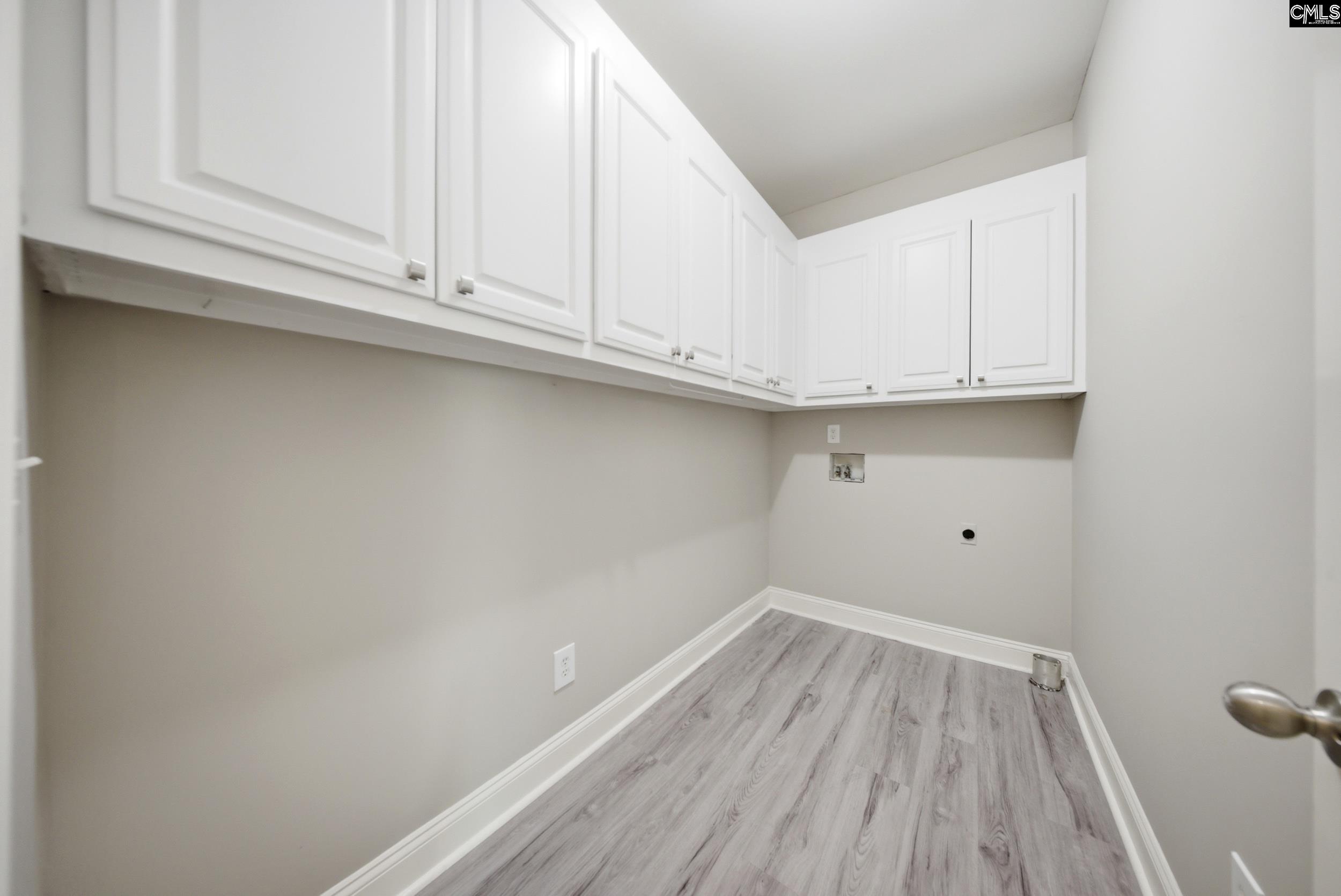 1 Broad Bluff Court
