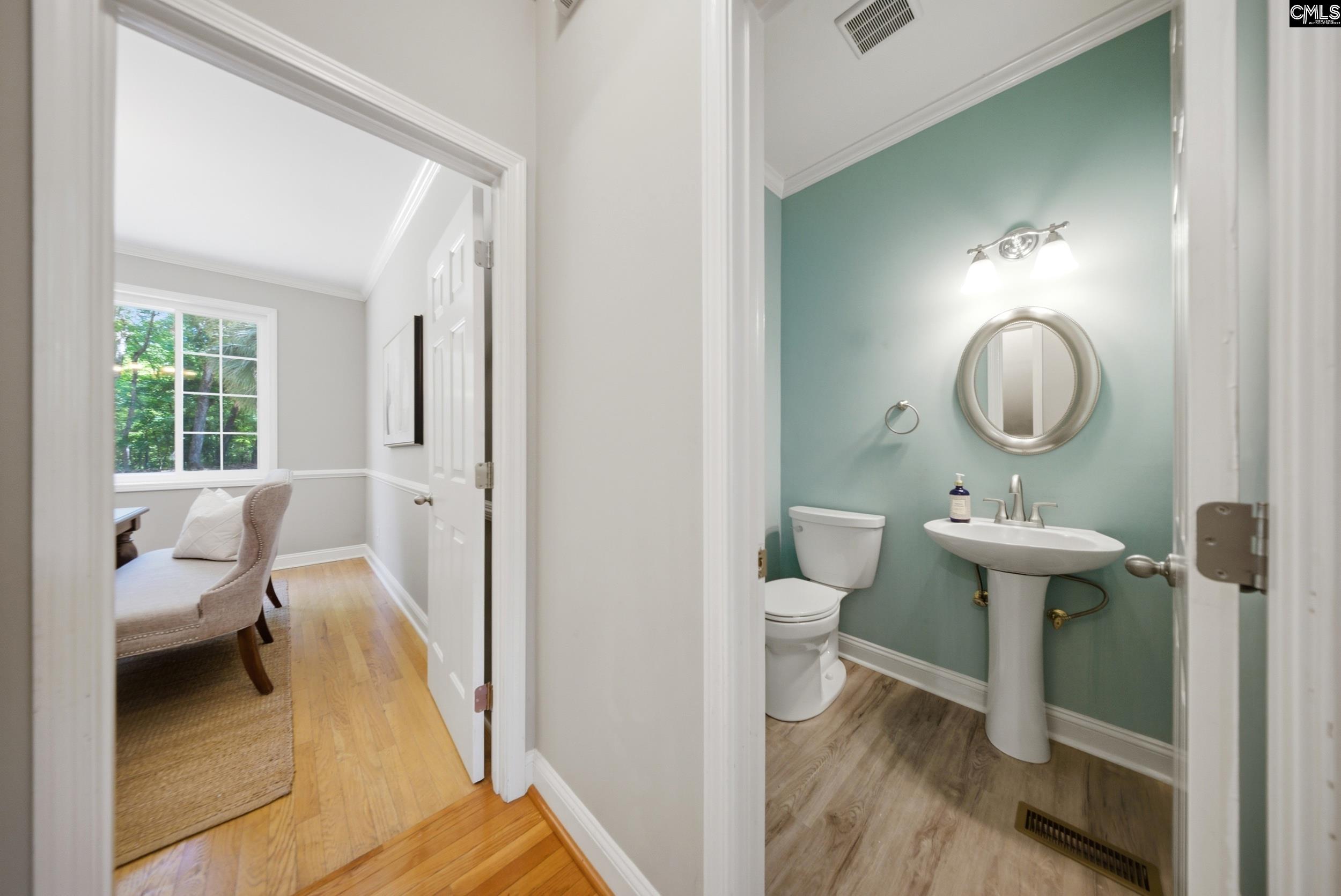 1 Broad Bluff Court