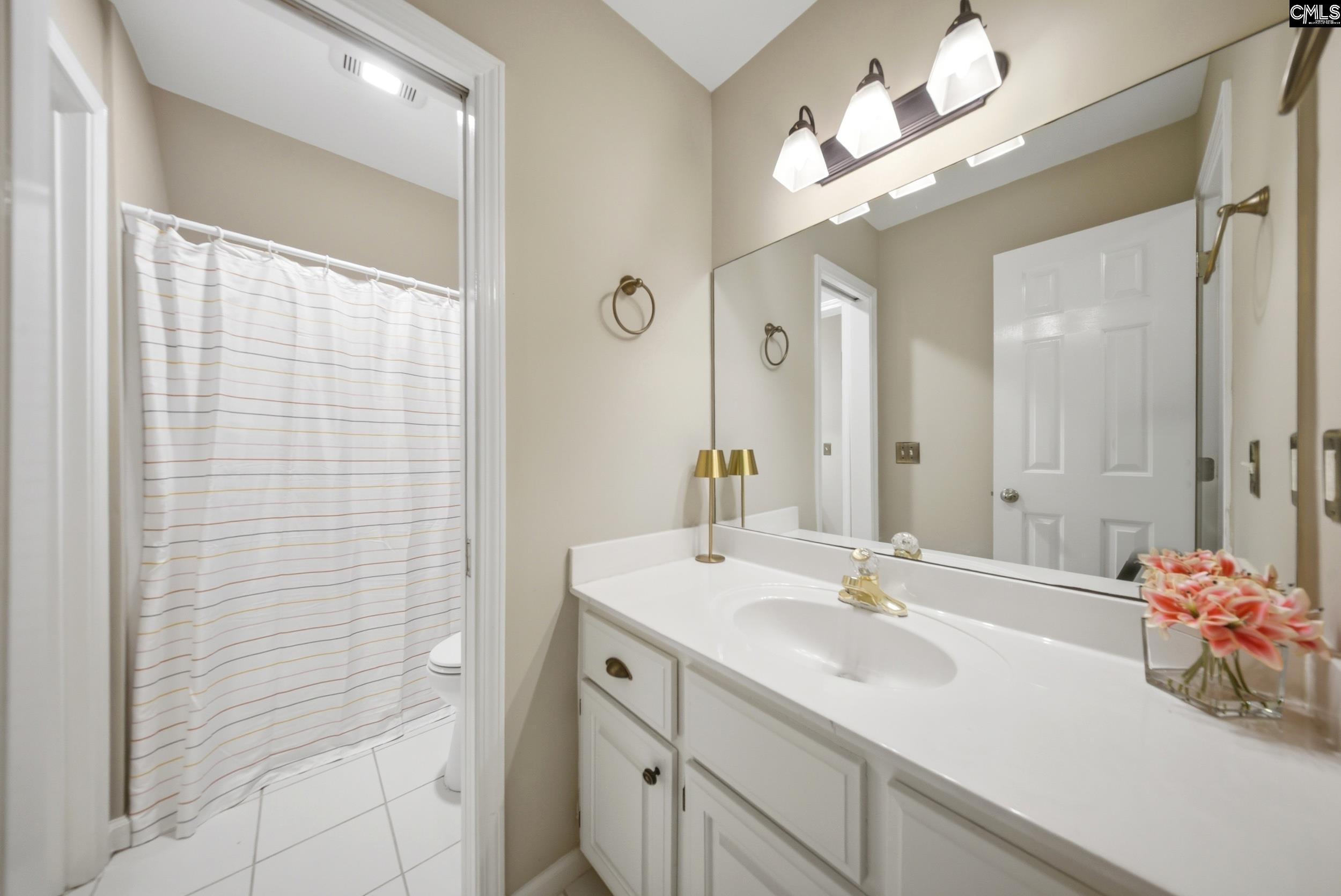 1 Broad Bluff Court
