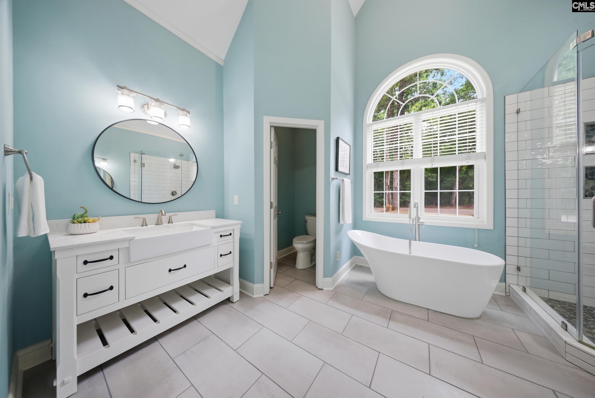 1 Broad Bluff Court