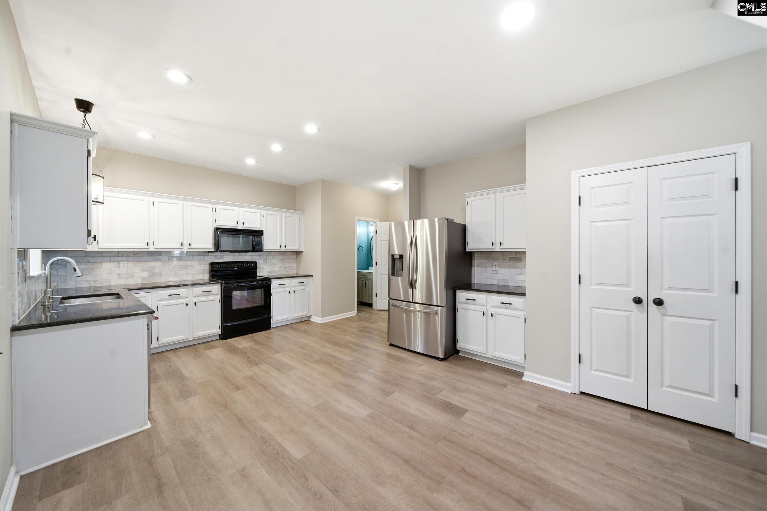 16 Wildhorse Court