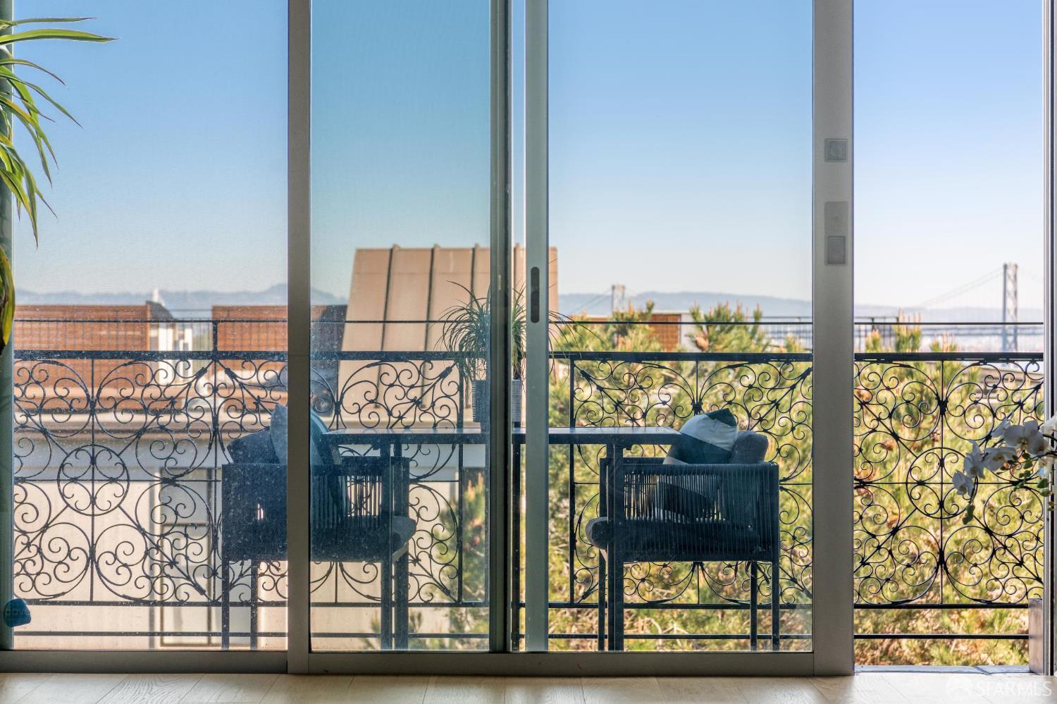 1407 Montgomery Street # 2