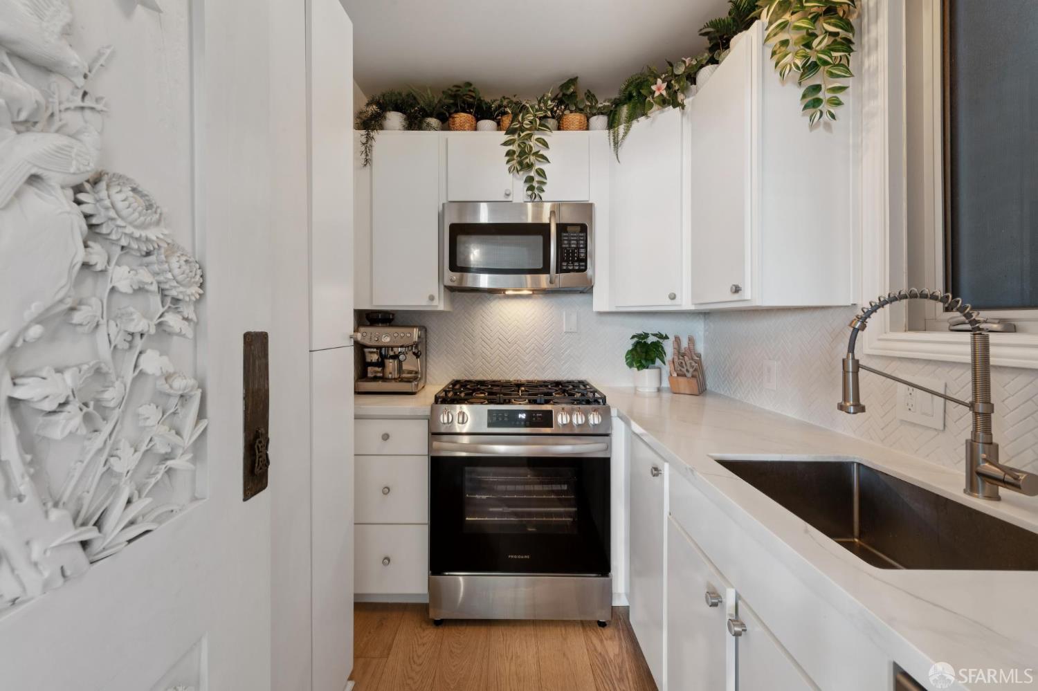 1407 Montgomery Street # 2