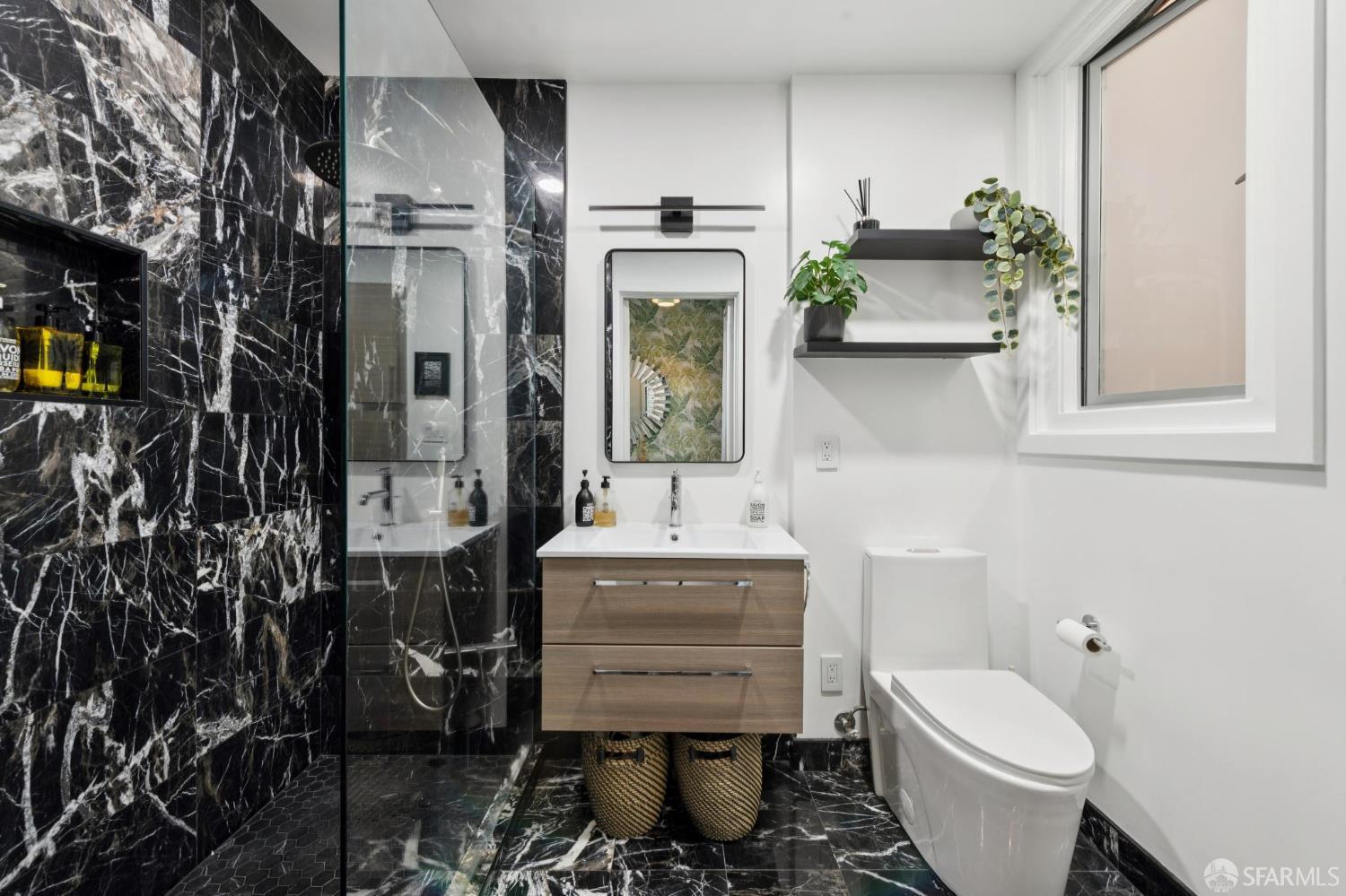 1407 Montgomery Street # 2
