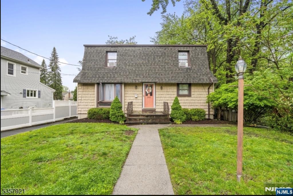 202 Linden Avenue