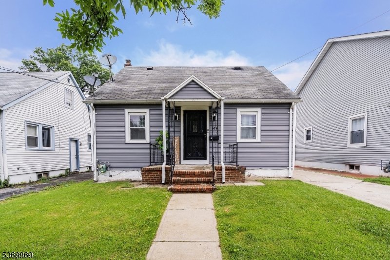 404 Cranford Ave