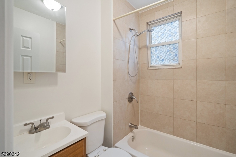 374 Halsted St 2