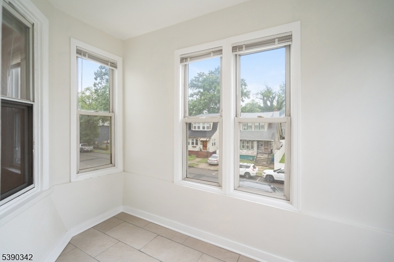 374 Halsted St 2