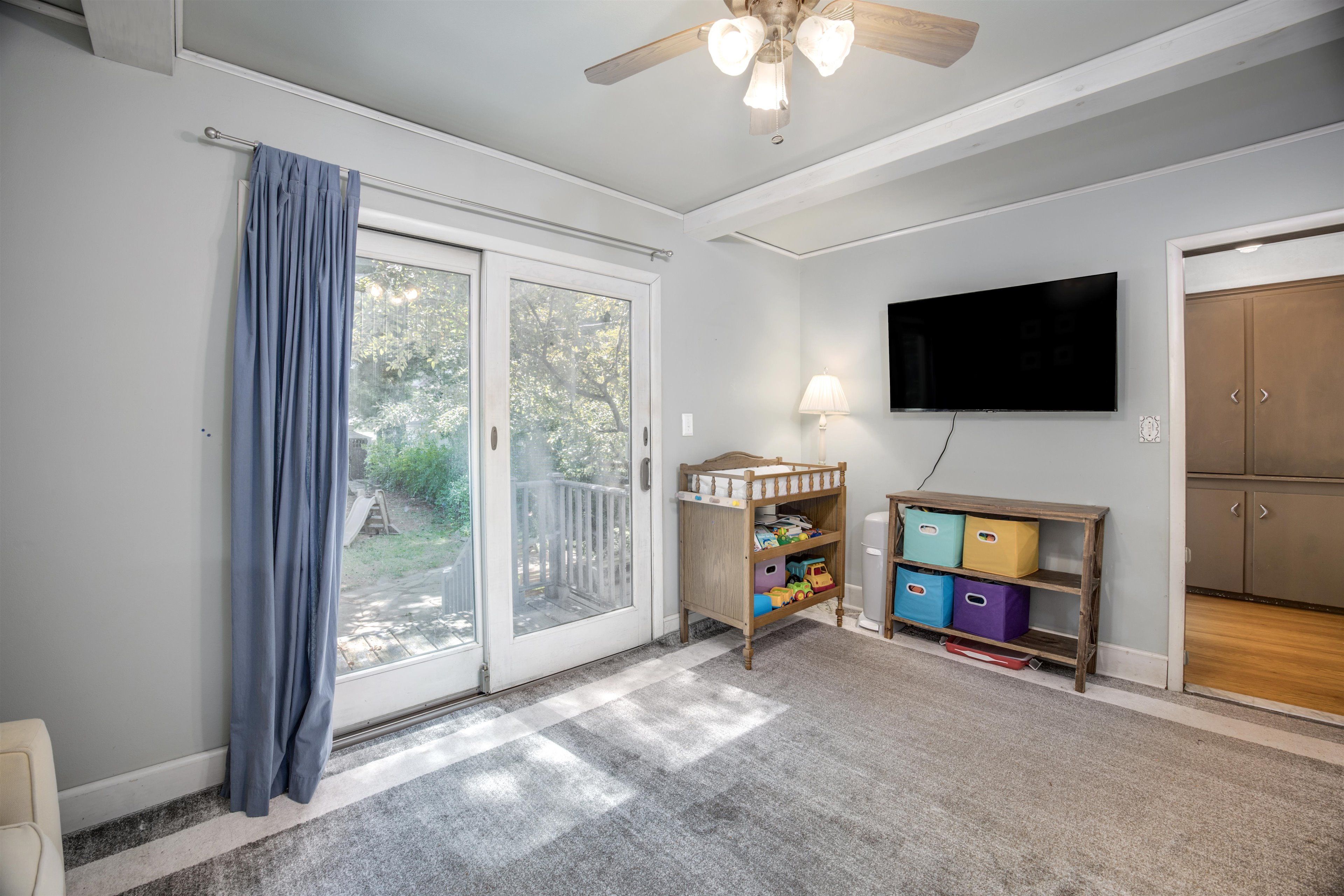 1141 Lakepointe Street