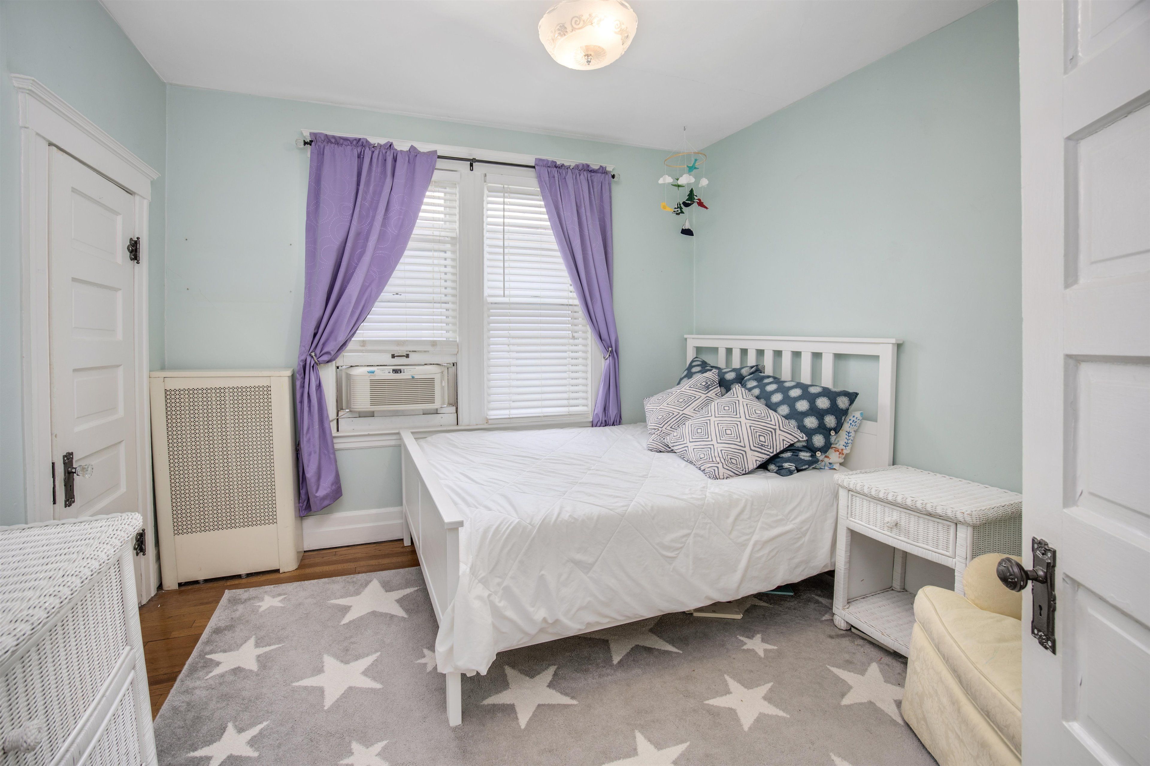 1141 Lakepointe Street