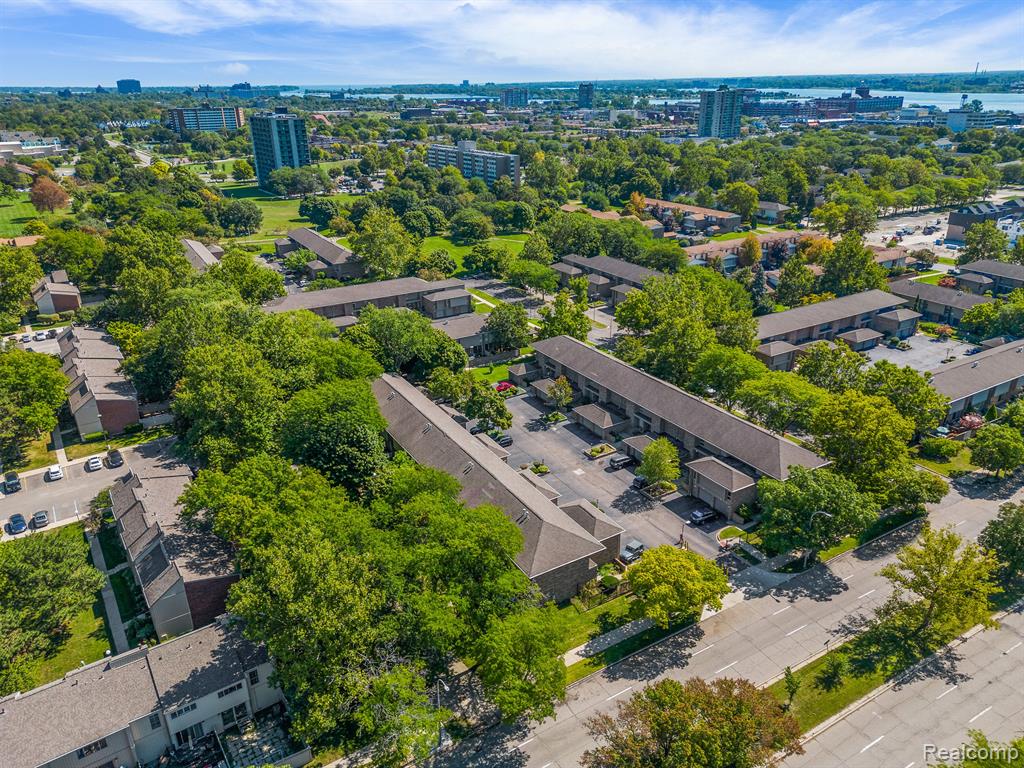 1232 Saint Aubin Place