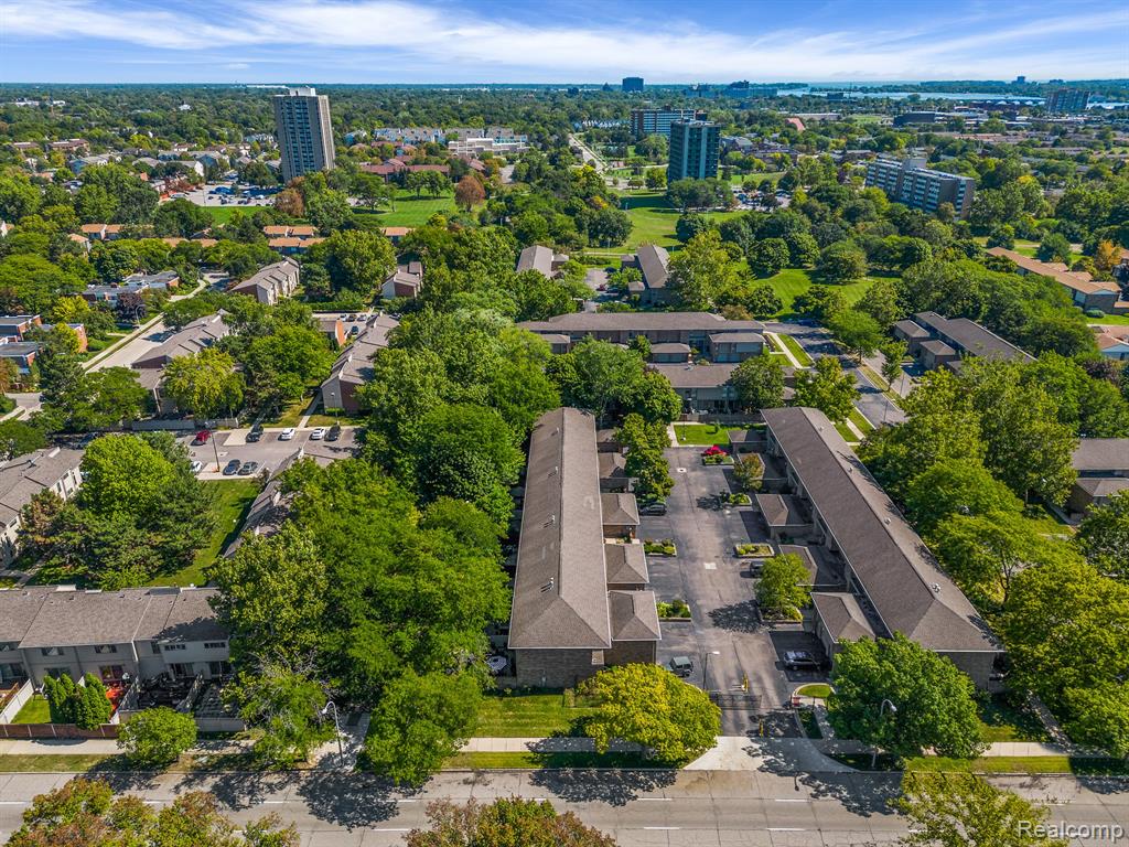 1232 Saint Aubin Place