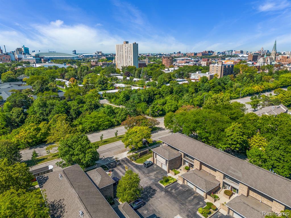 1232 Saint Aubin Place