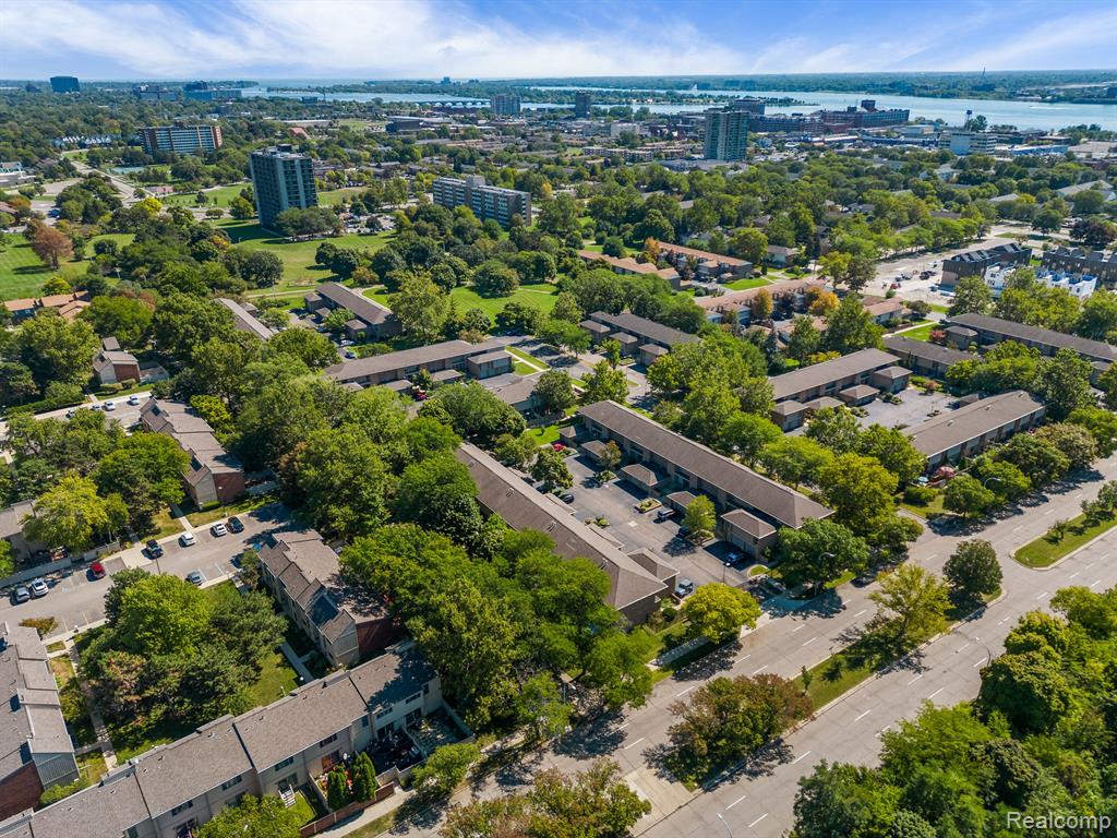 1232 Saint Aubin Place