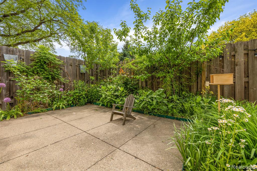 1929 ORLEANS Street 3