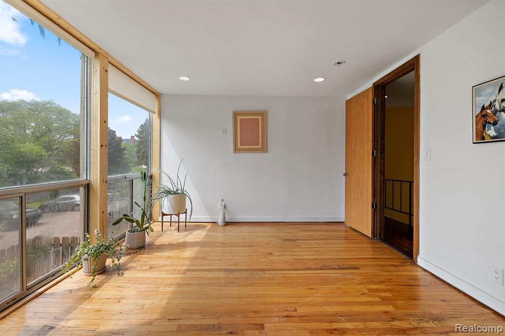 1929 ORLEANS Street 3