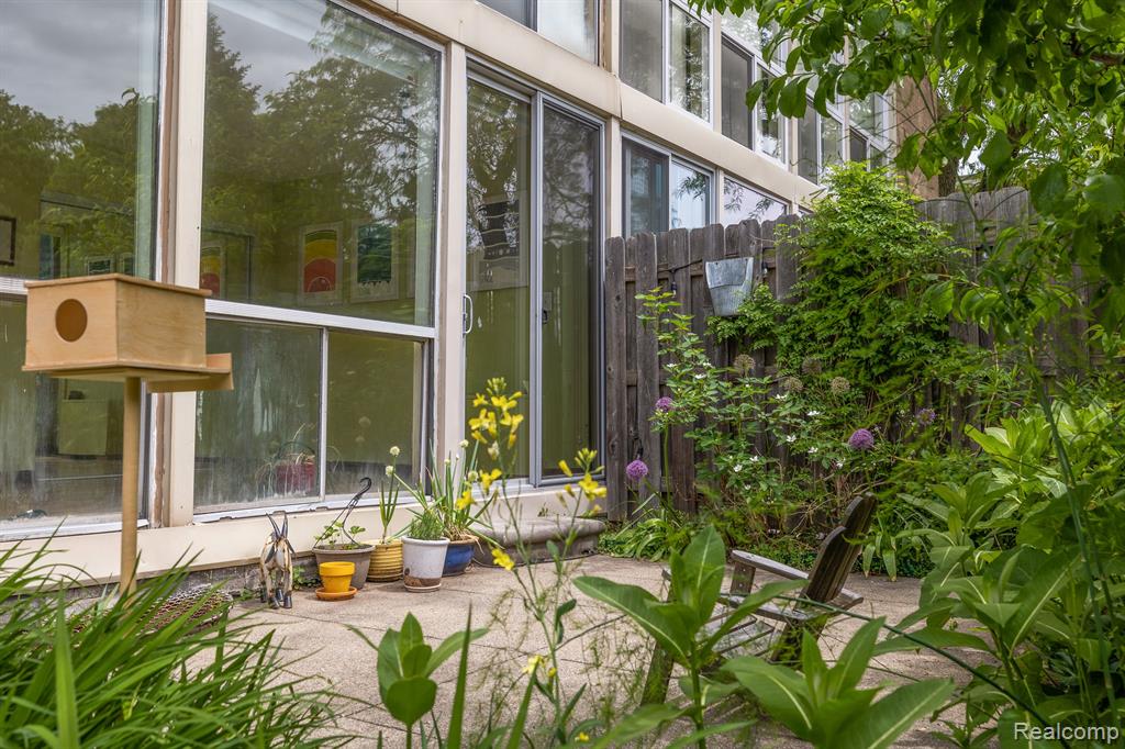 1929 ORLEANS Street 3