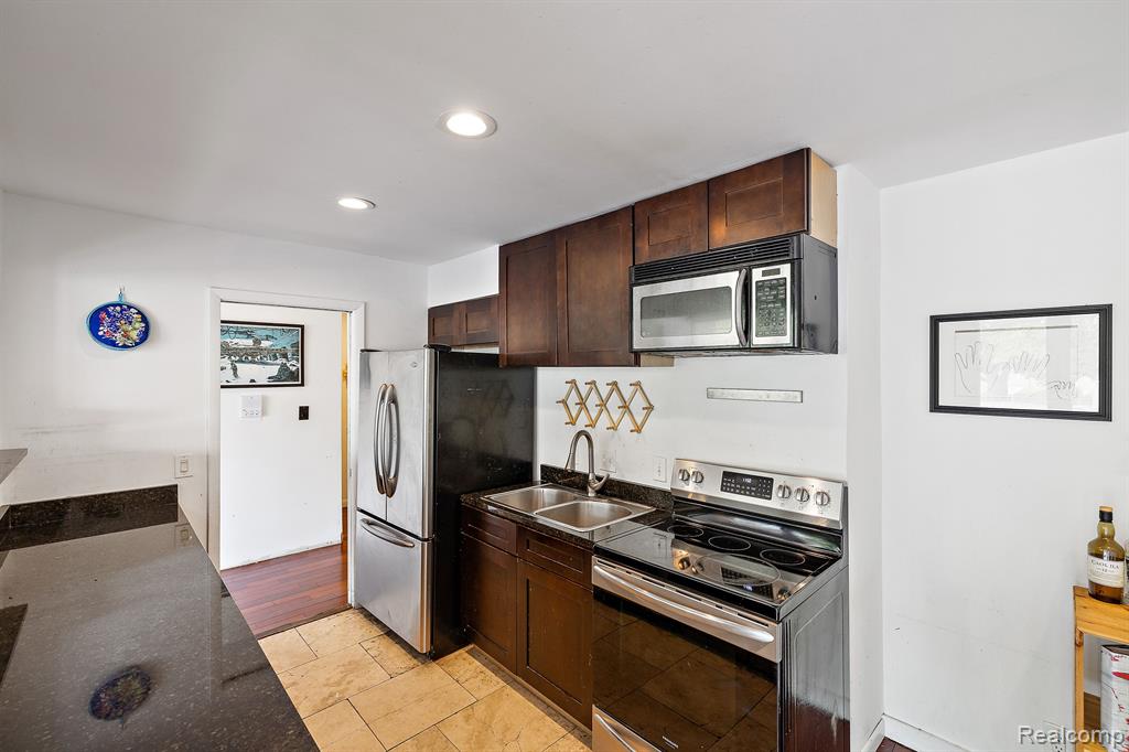 1929 ORLEANS Street 3