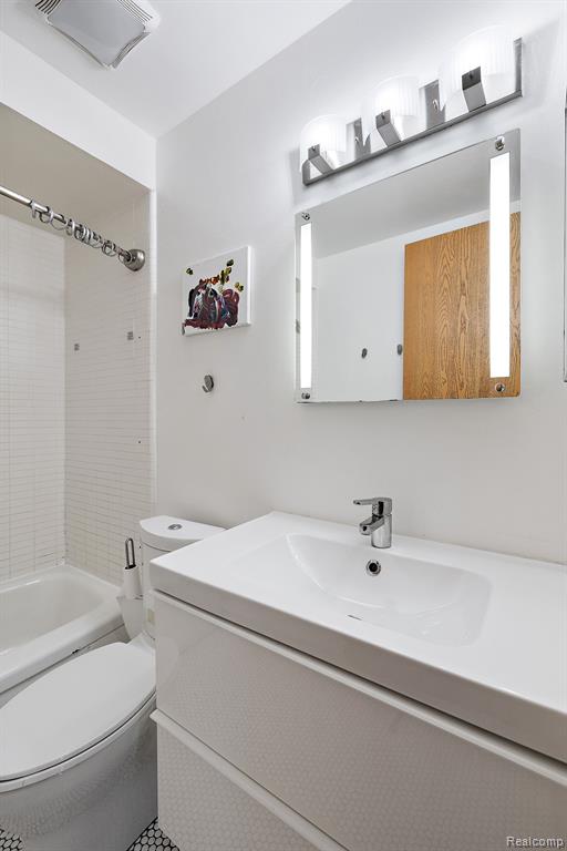 1929 ORLEANS Street 3