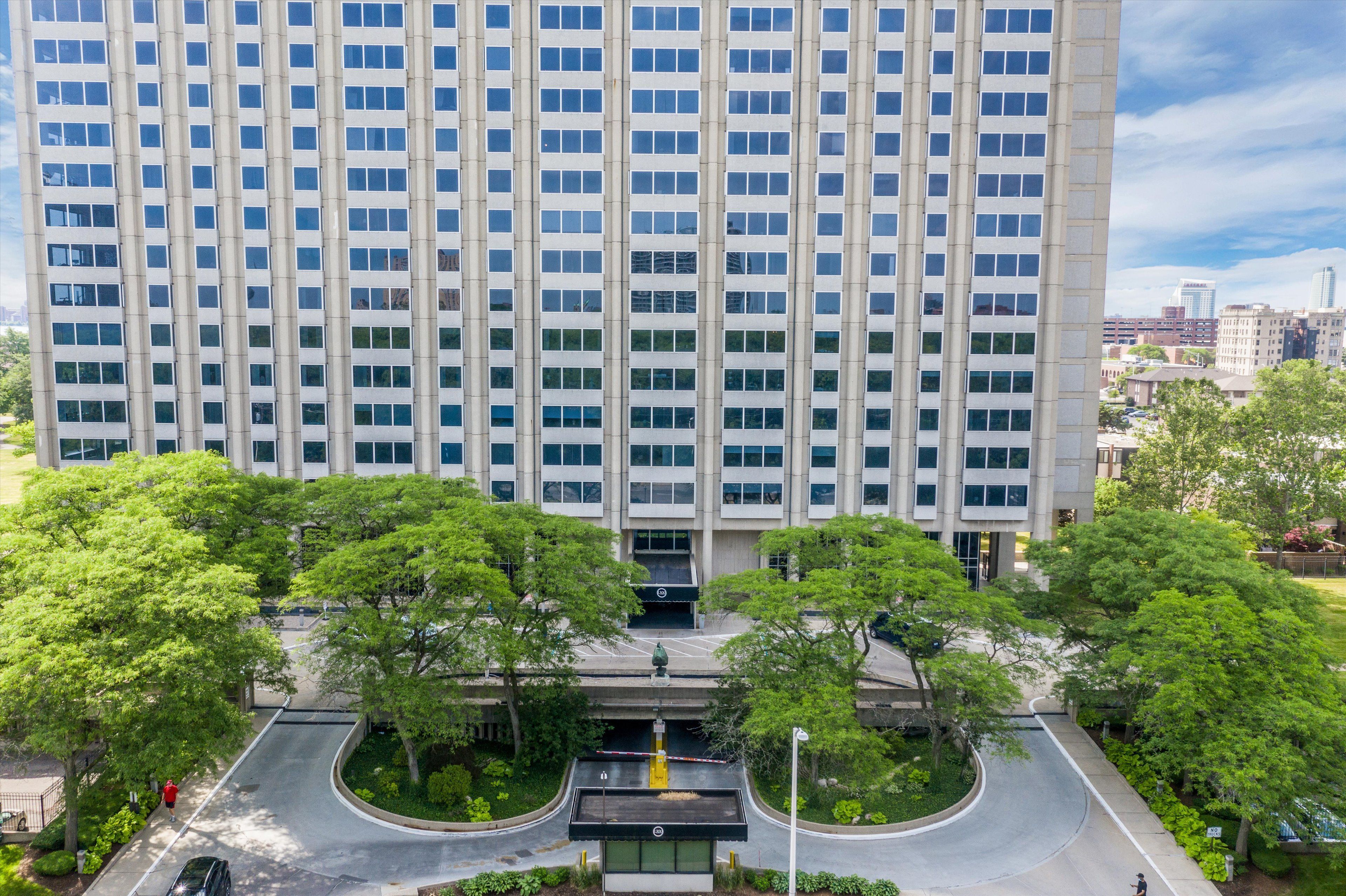 1300 E LAFAYETTE 209