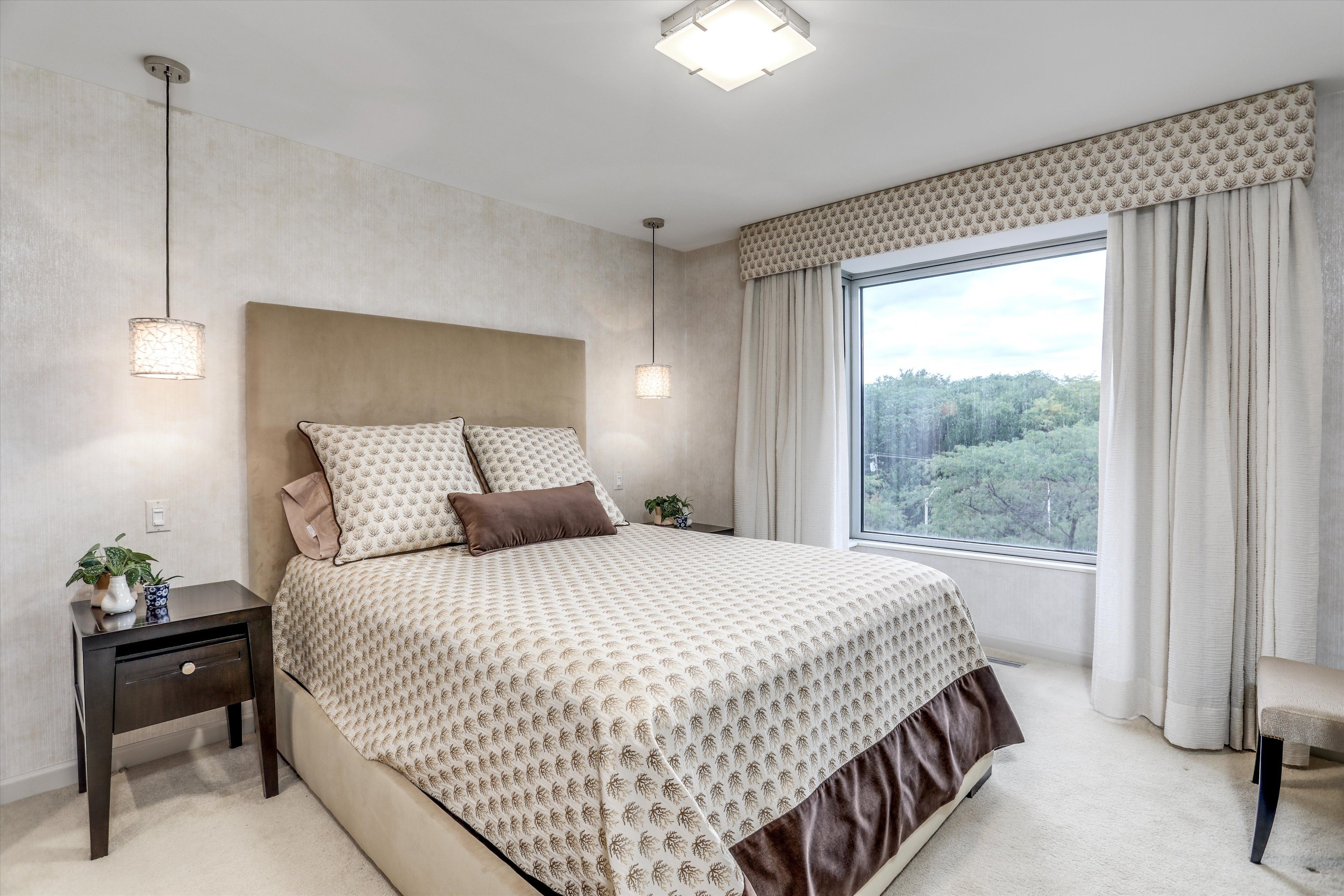 1300 E LAFAYETTE 209