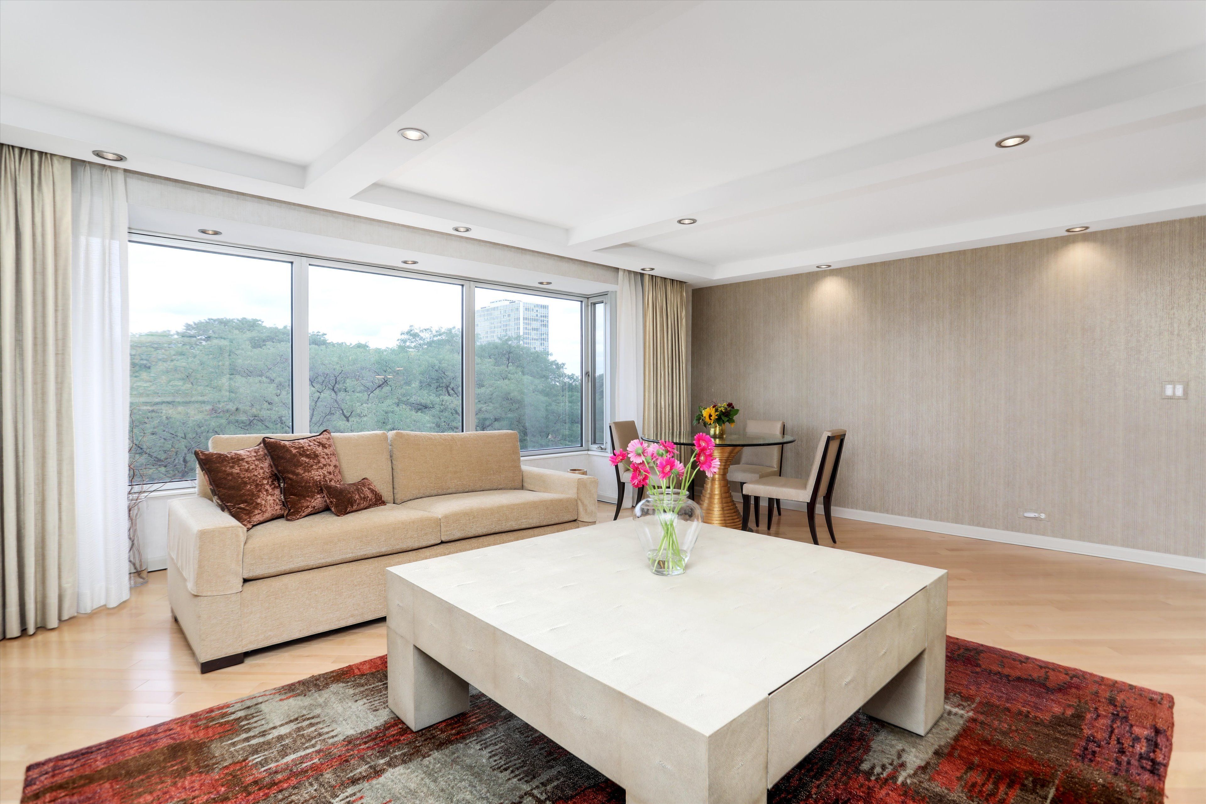 1300 E LAFAYETTE 209