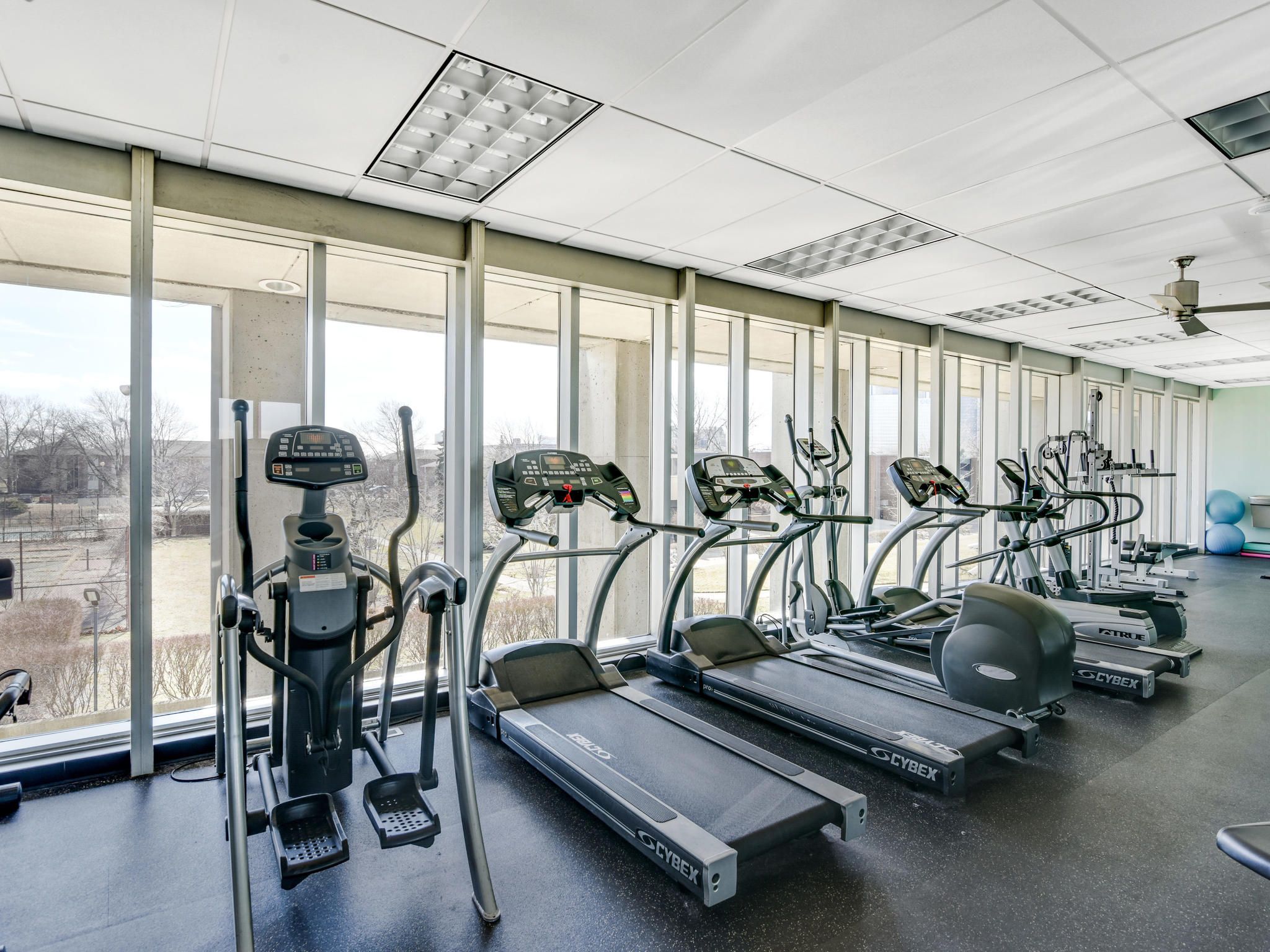 1300 E LAFAYETTE 209