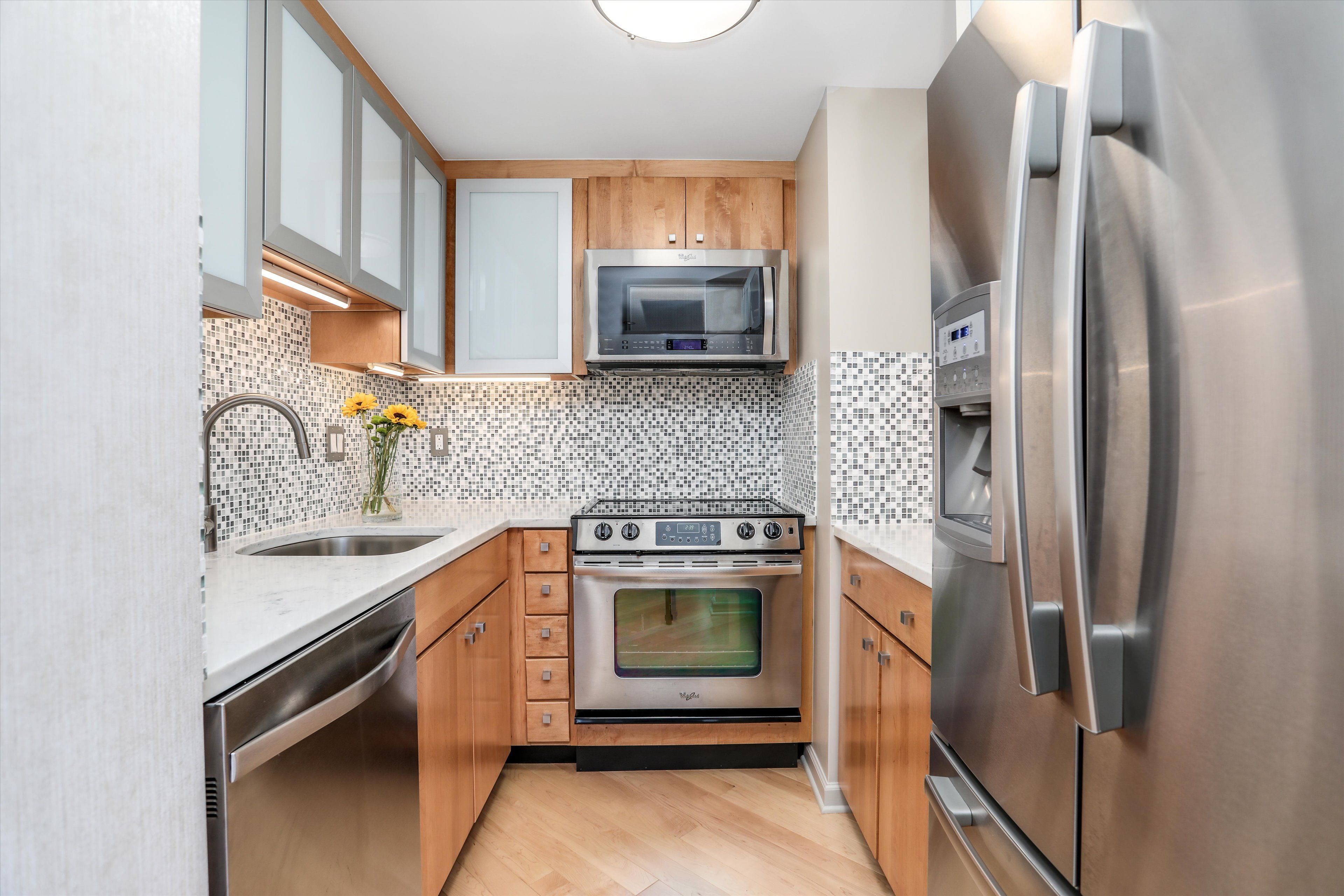 1300 E LAFAYETTE 209