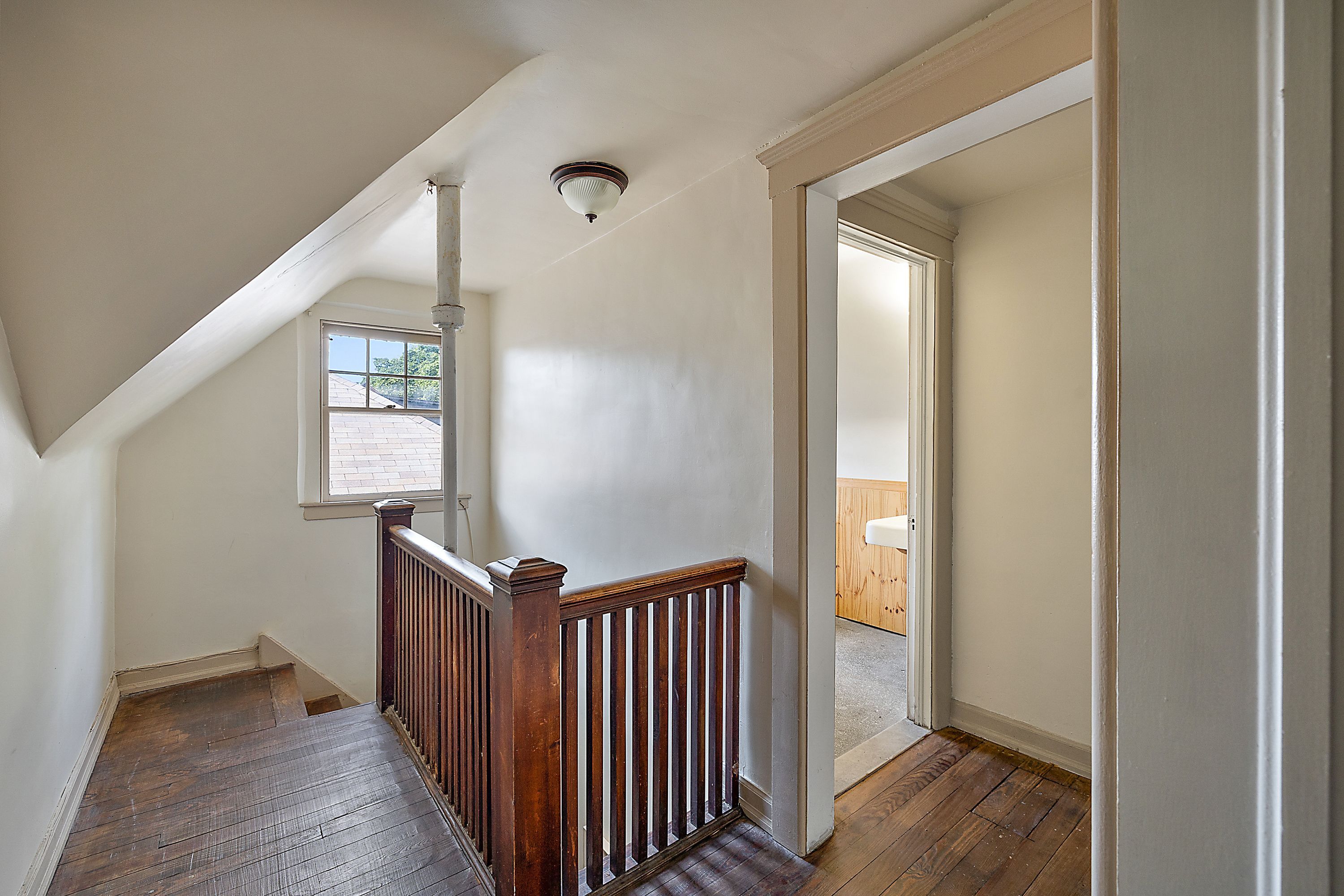 708 LONGFELLOW Street