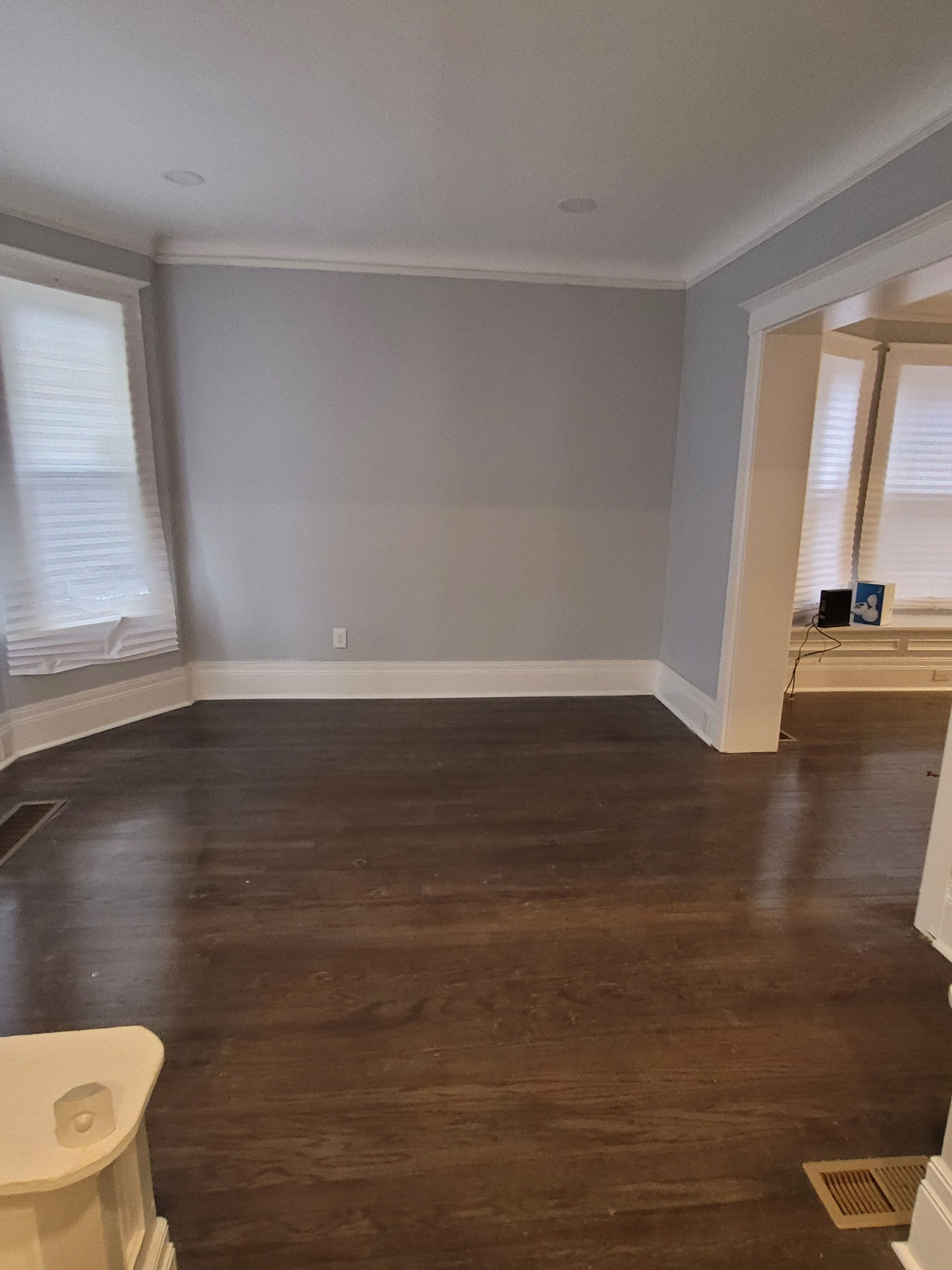 979 E GRAND Boulevard