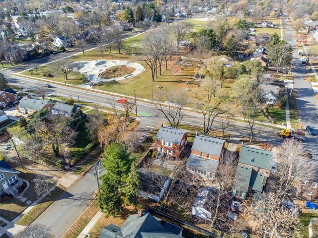 2112 Pinecrest Drive