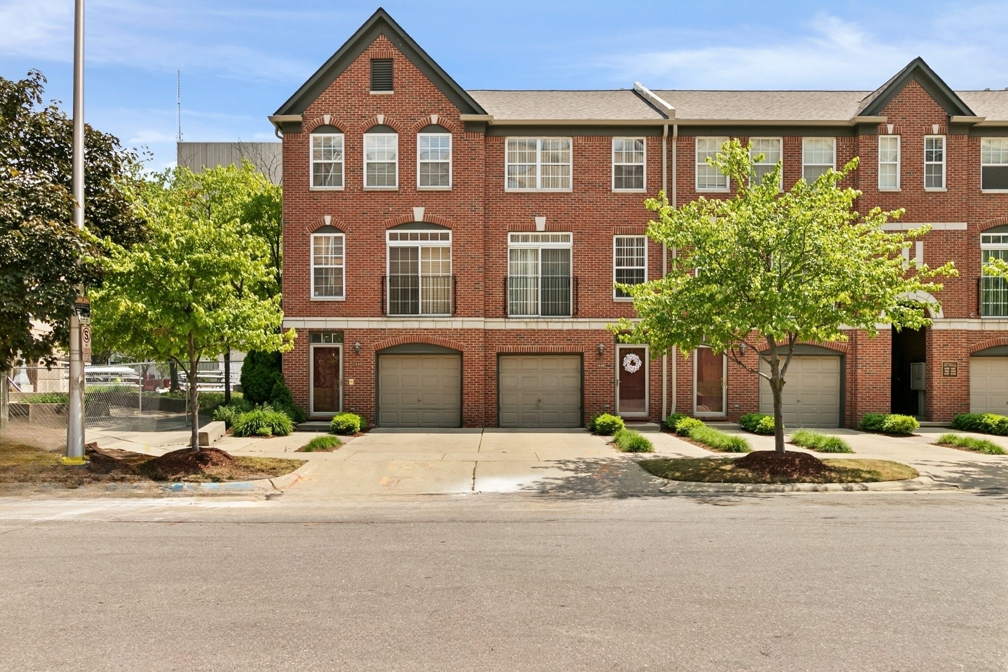 443 W HANCOCK Street