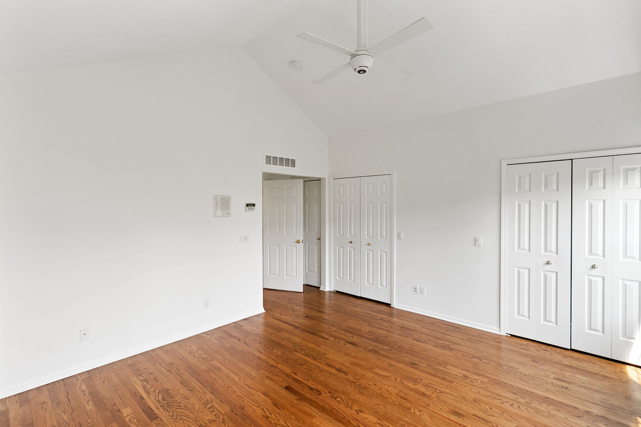 443 W HANCOCK Street