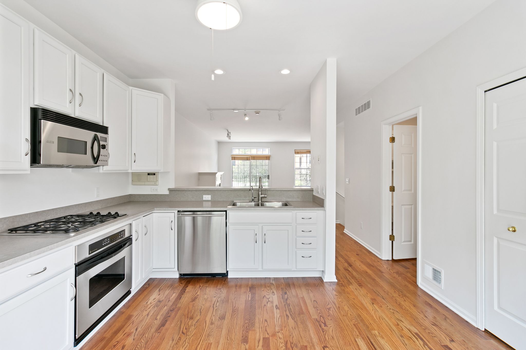 443 W HANCOCK Street