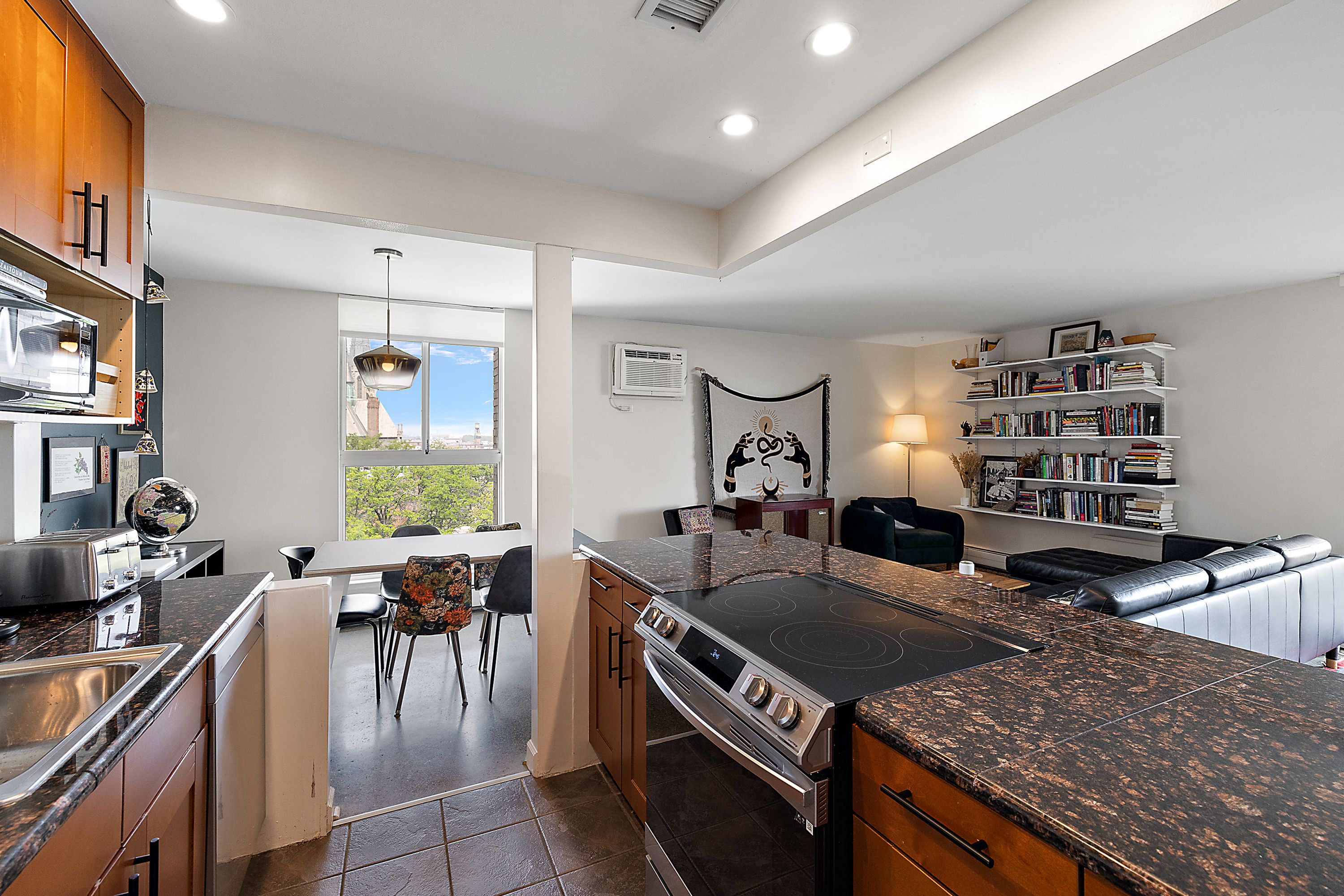 1941 ORLEANS Street 665